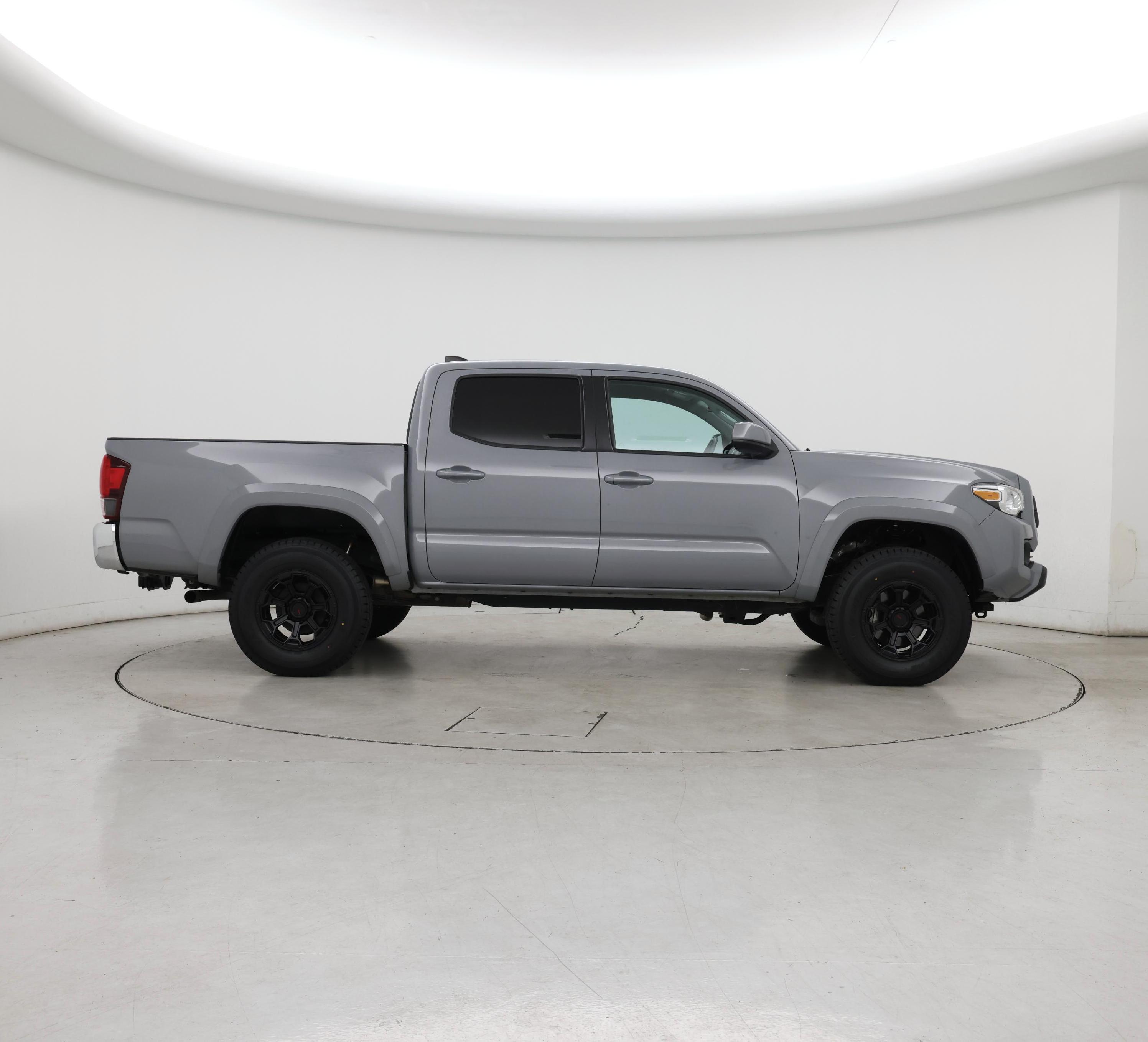 Thumbnail: 2021 Toyota Tacoma - 7