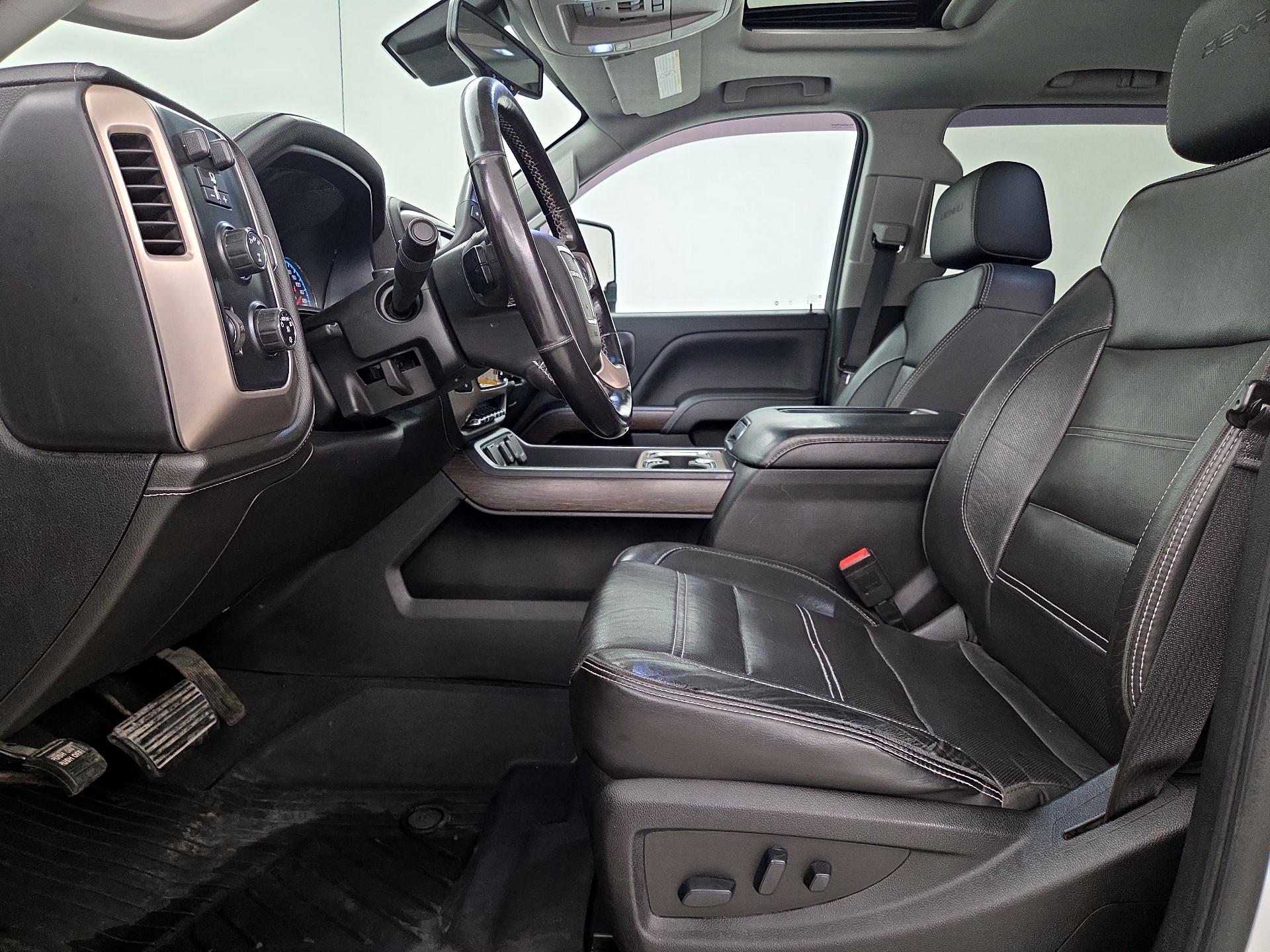 Thumbnail: 2019 GMC Sierra 2500 - 11