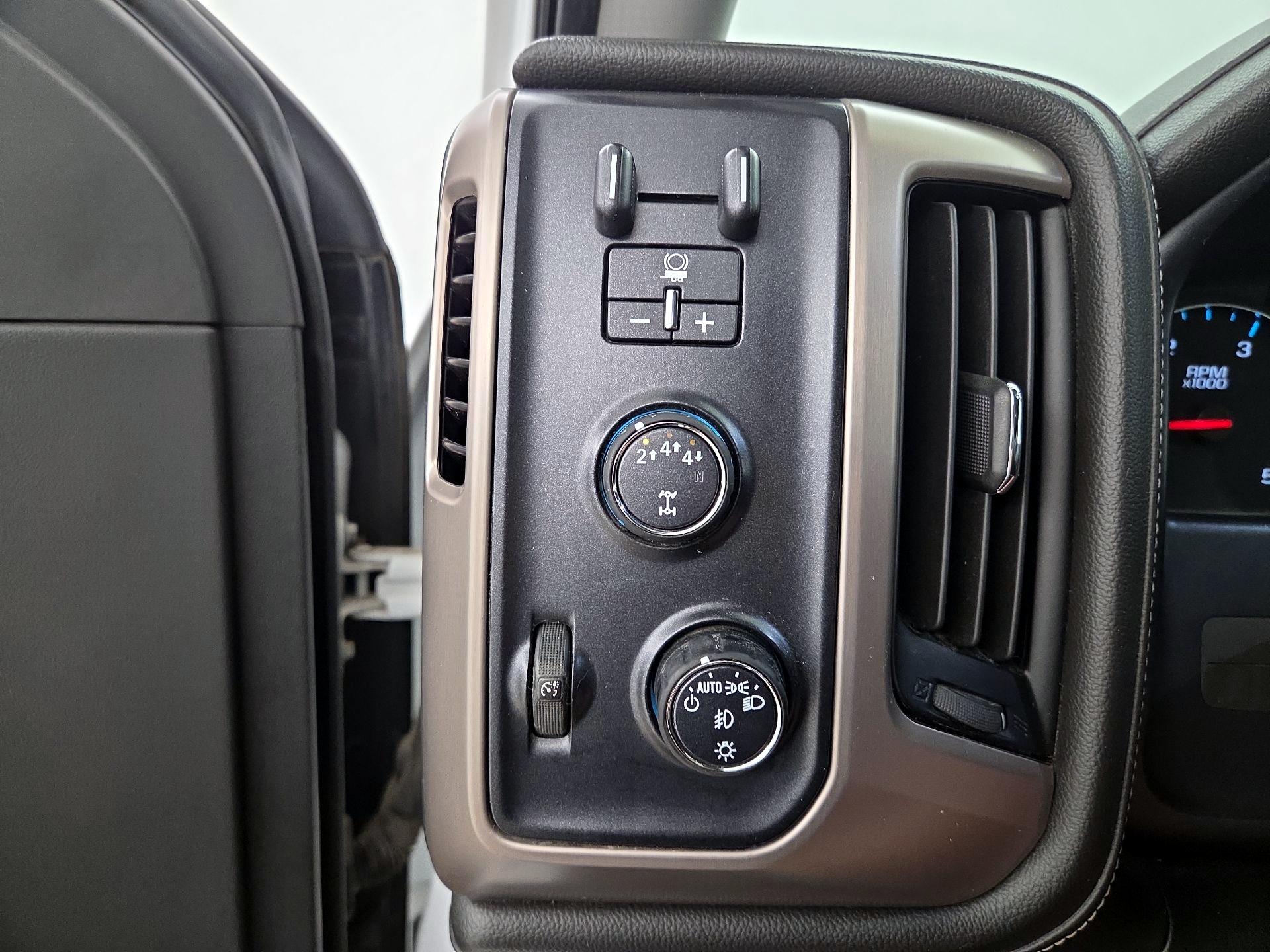 Thumbnail: 2019 GMC Sierra 2500 - 13