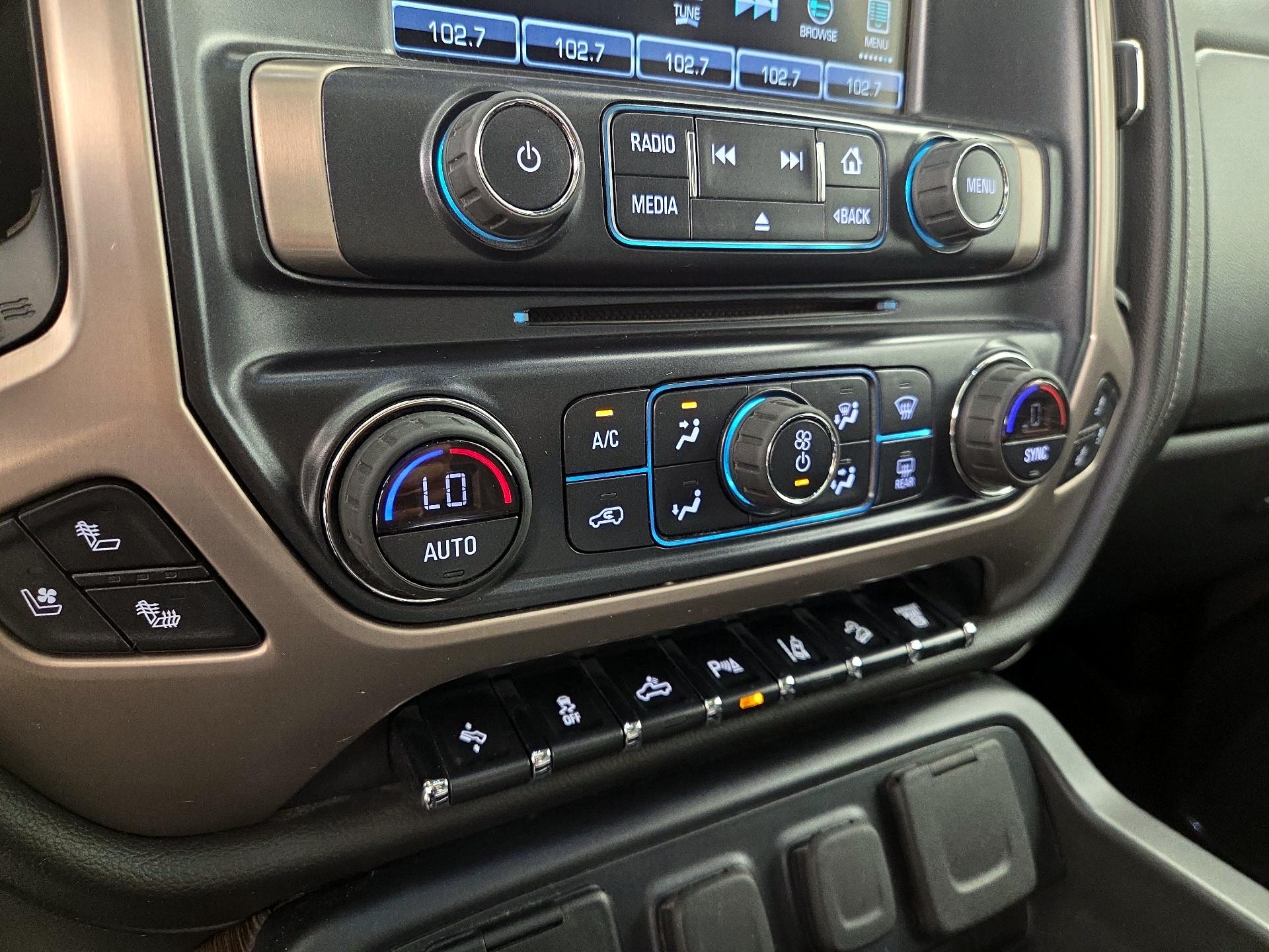 Thumbnail: 2019 GMC Sierra 2500 - 17
