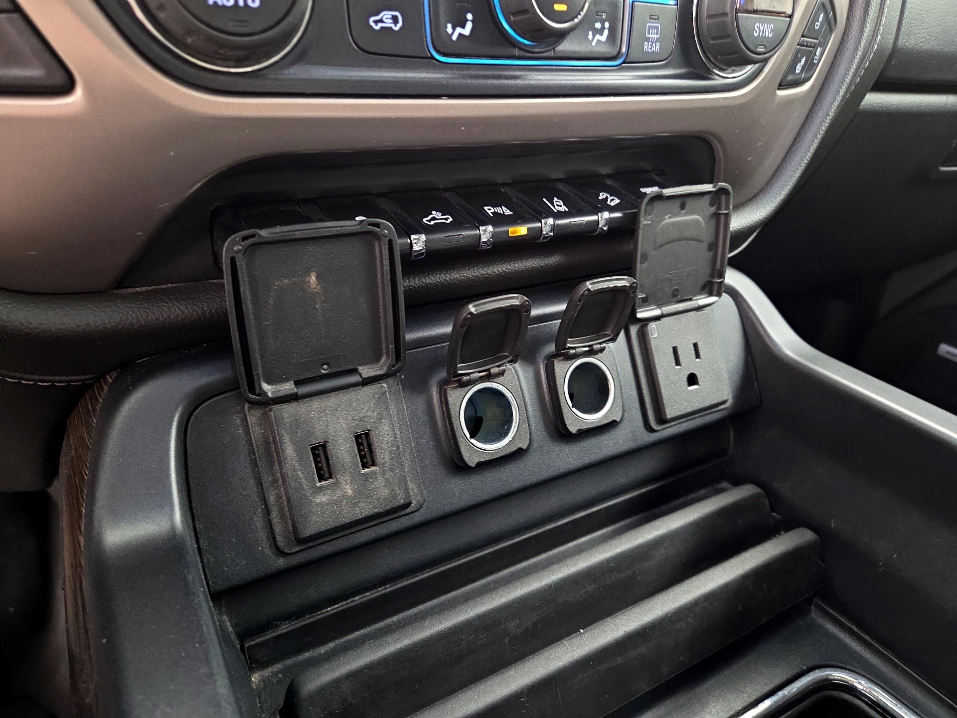 Thumbnail: 2019 GMC Sierra 2500 - 19