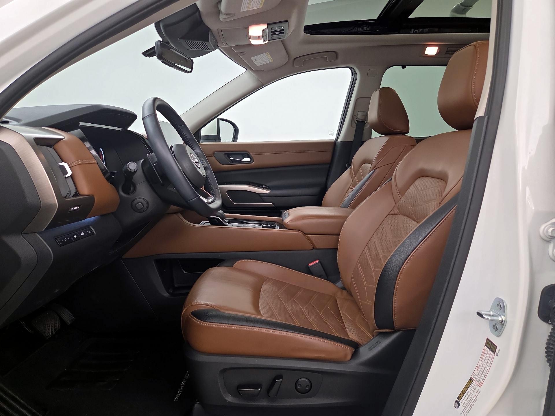 Thumbnail: 2023 Nissan Pathfinder - 11