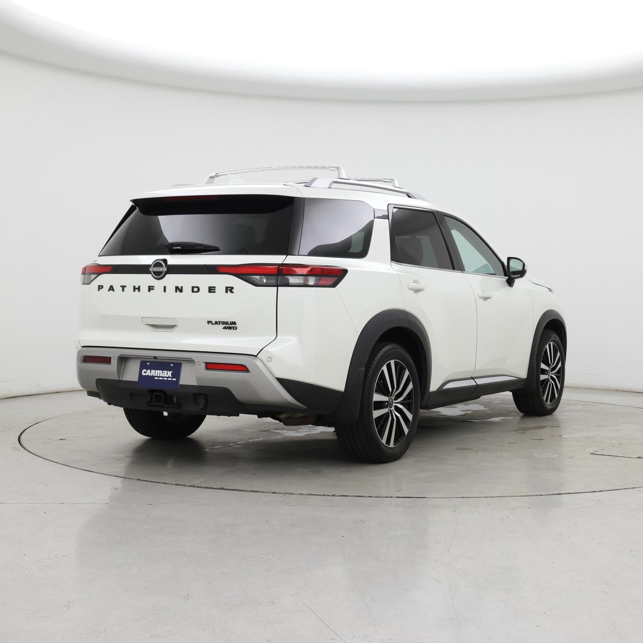 Thumbnail: 2023 Nissan Pathfinder - 8