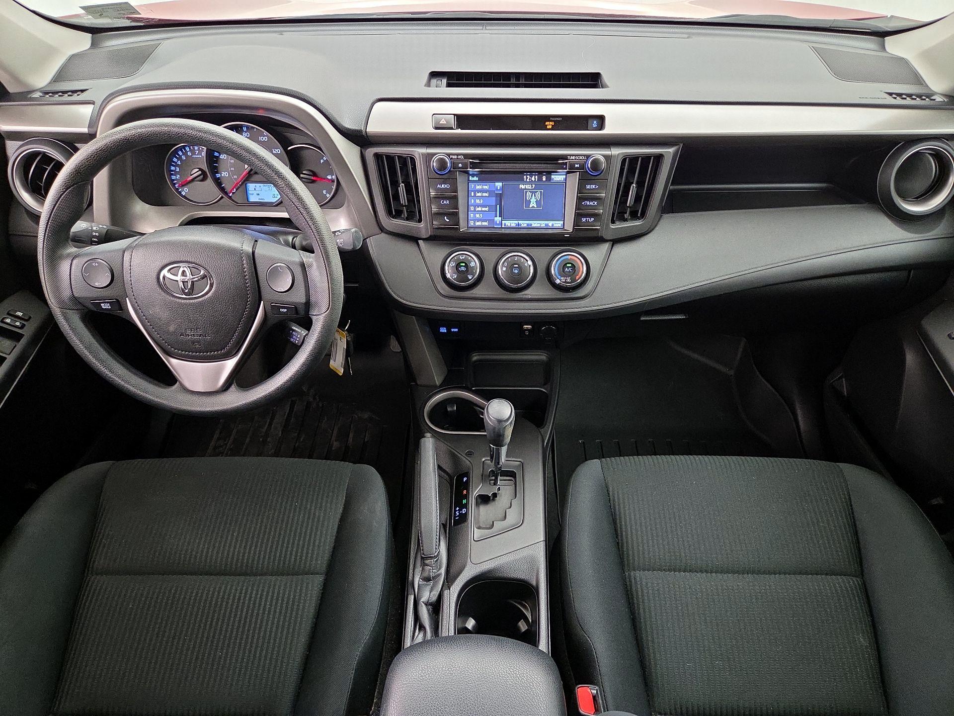 Thumbnail: 2016 Toyota RAV4 - 9