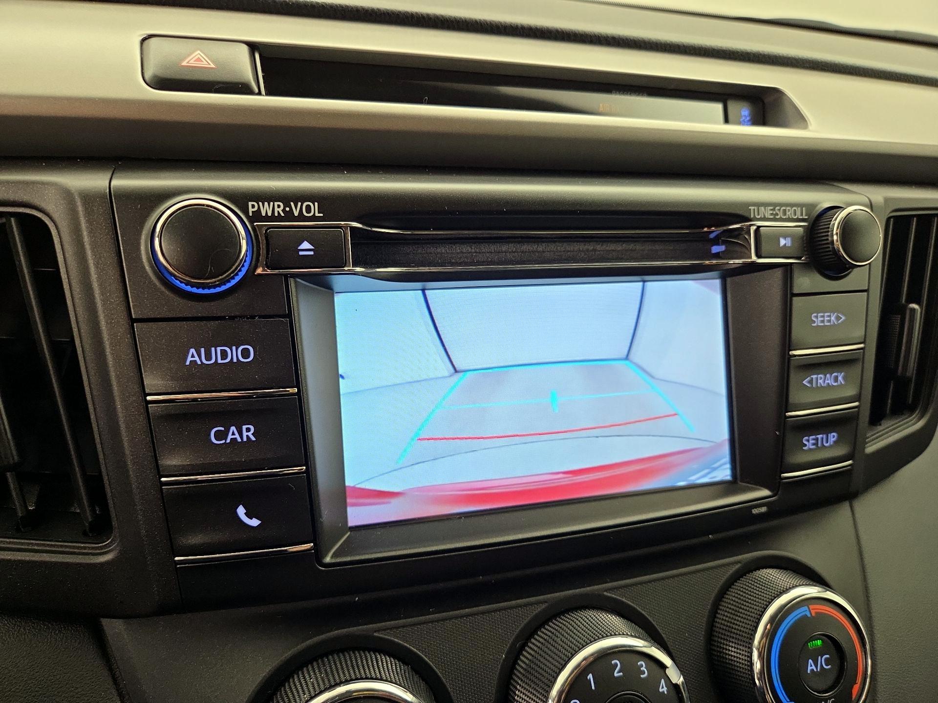 Thumbnail: 2016 Toyota RAV4 - 14