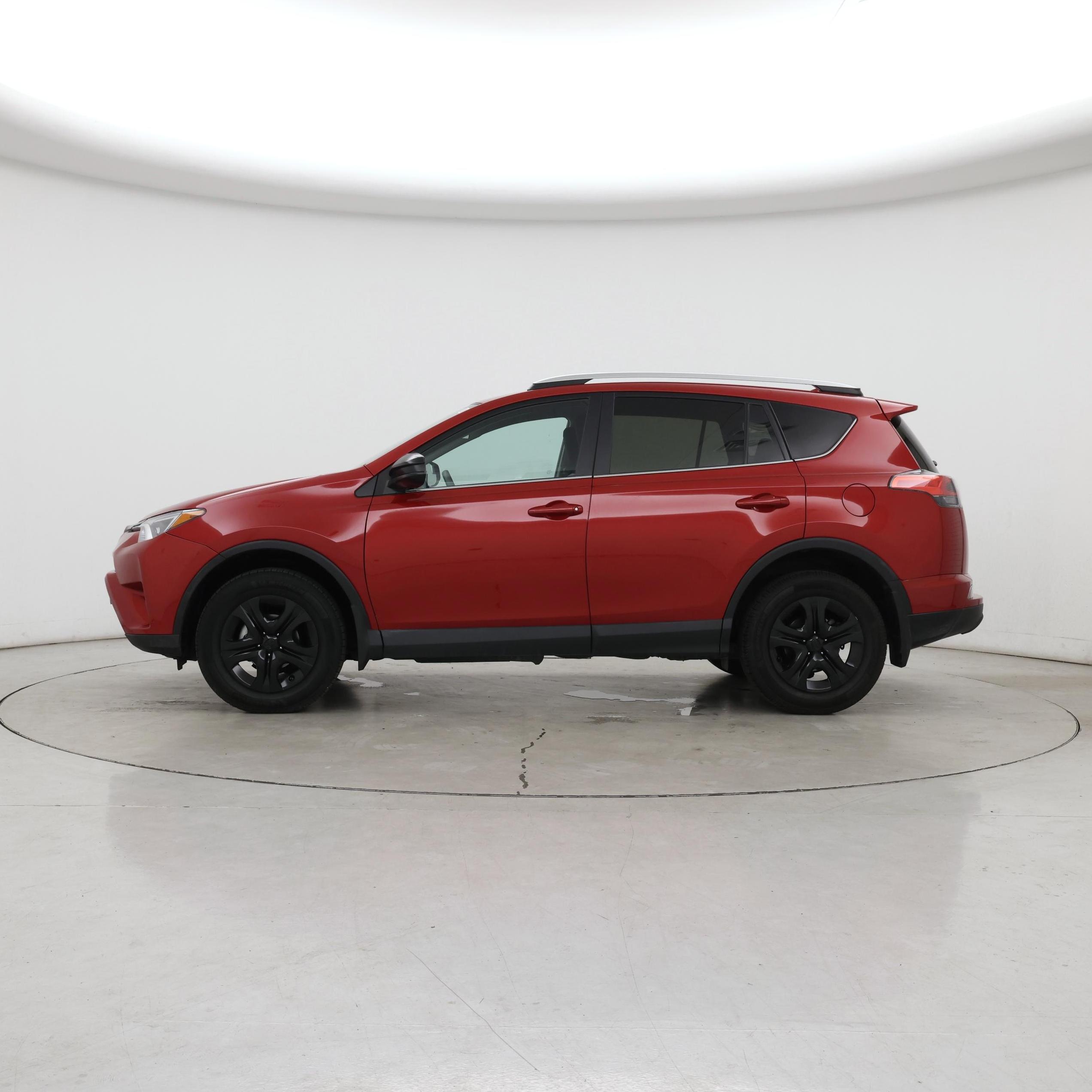 Thumbnail: 2016 Toyota RAV4 - 3