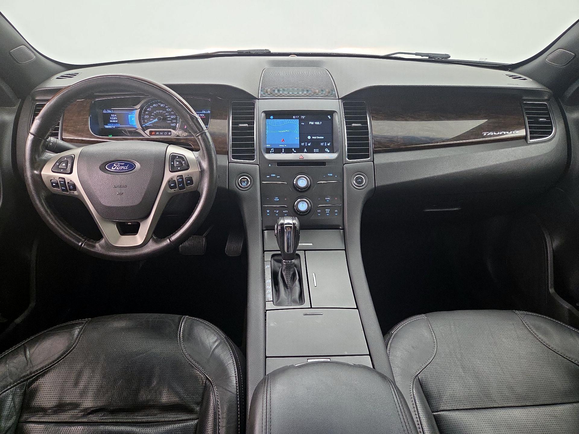 Thumbnail: 2016 Ford Taurus - 9
