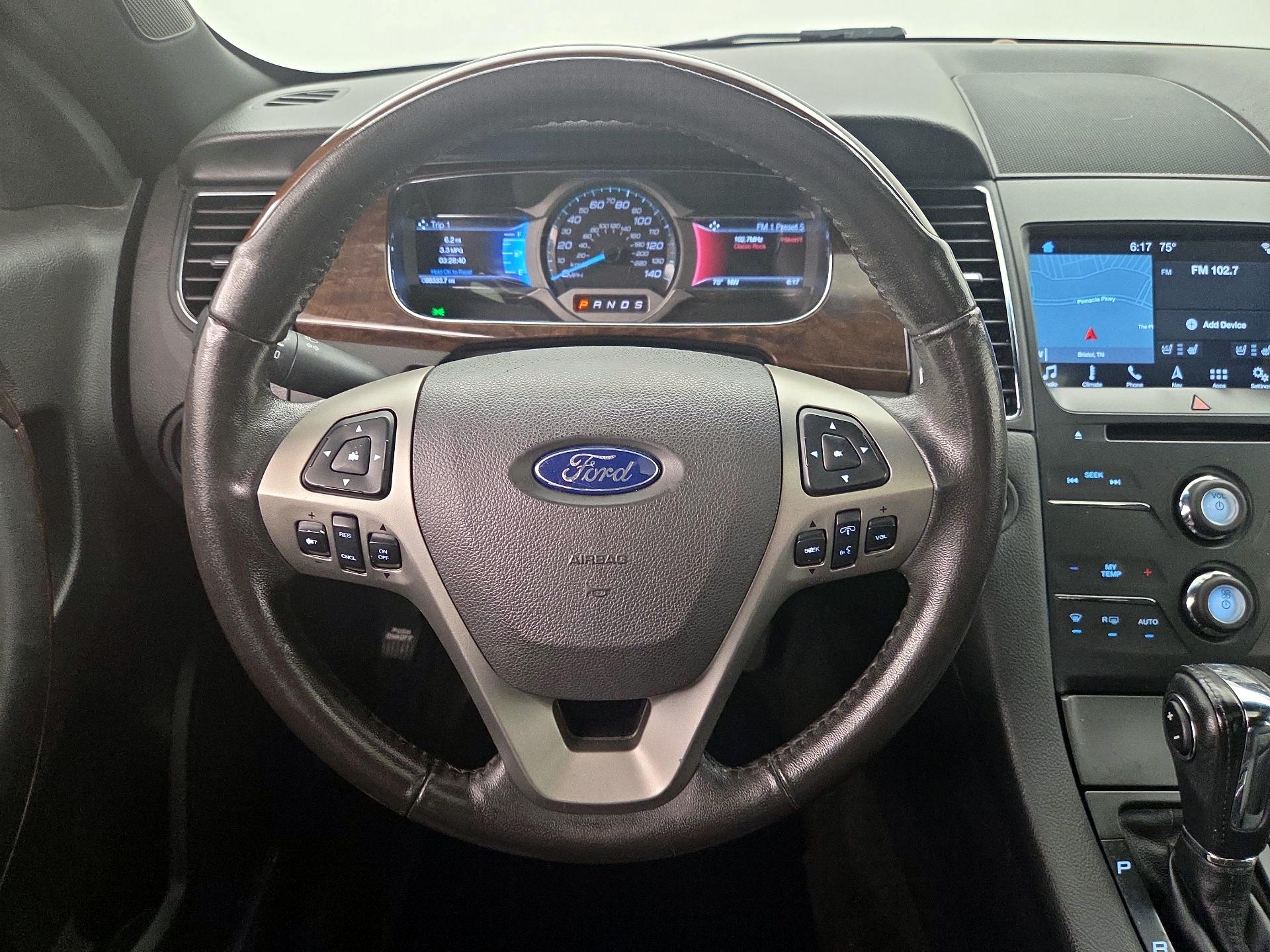 Thumbnail: 2016 Ford Taurus - 10
