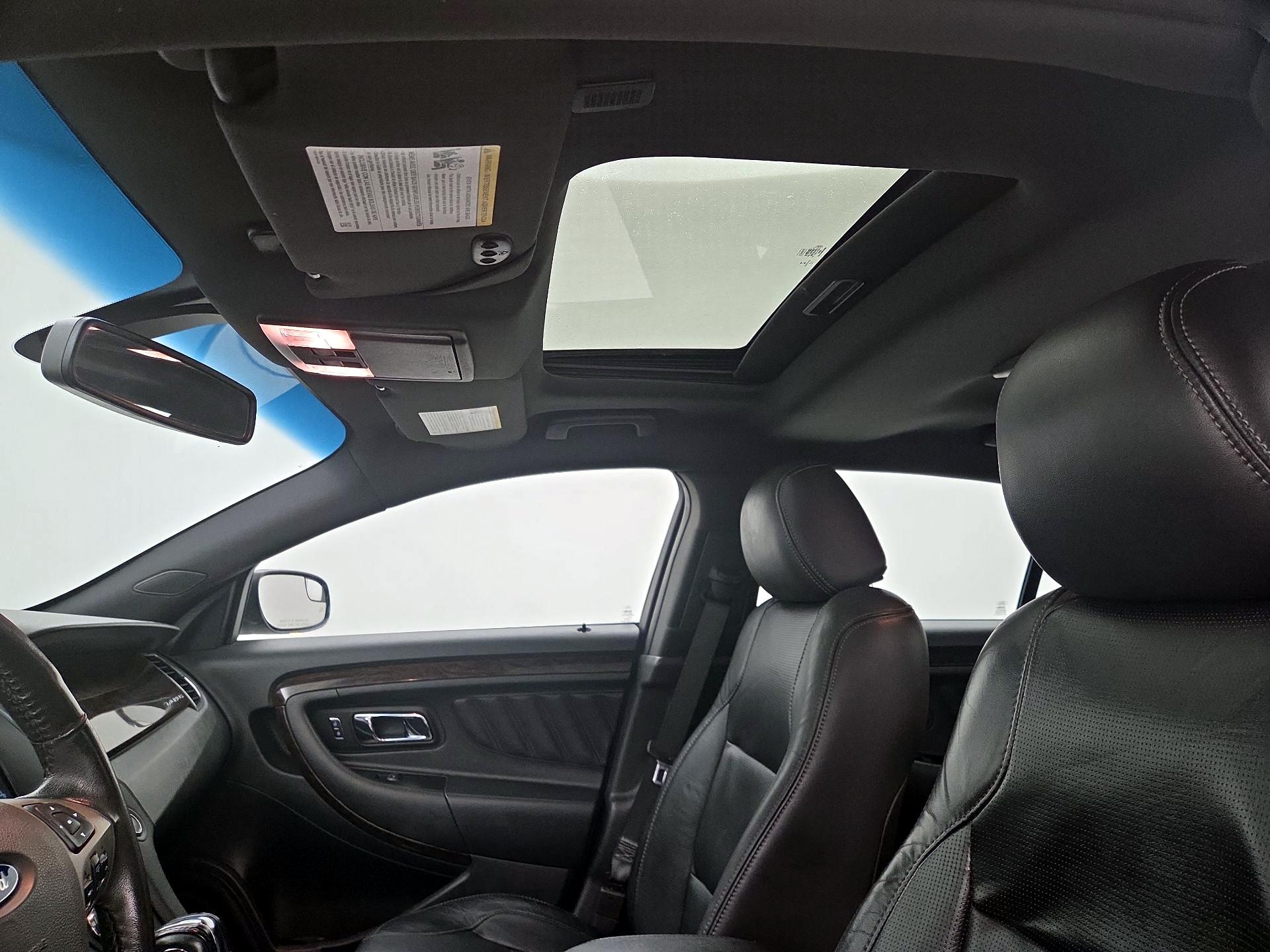 Thumbnail: 2016 Ford Taurus - 20
