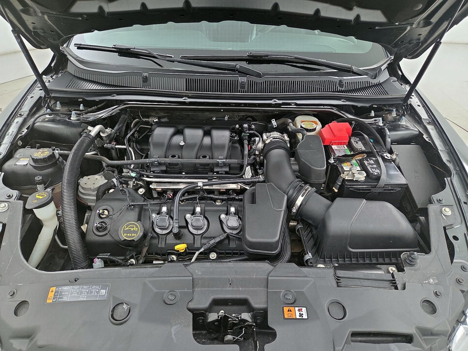 2016 Ford Taurus Limited - Photo 24