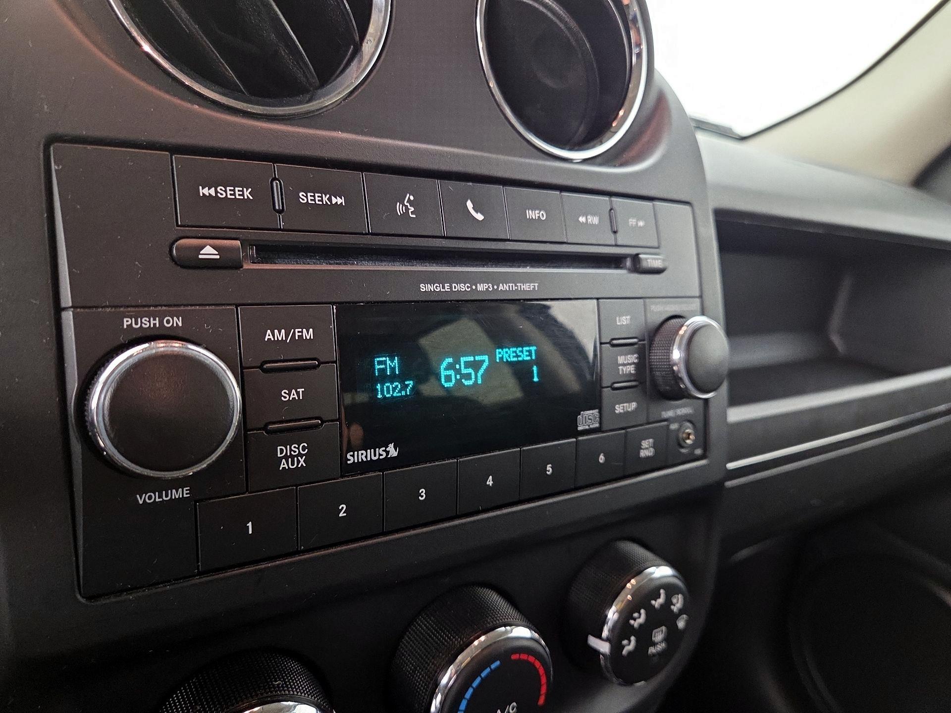 Thumbnail: 2016 Jeep Patriot - 13