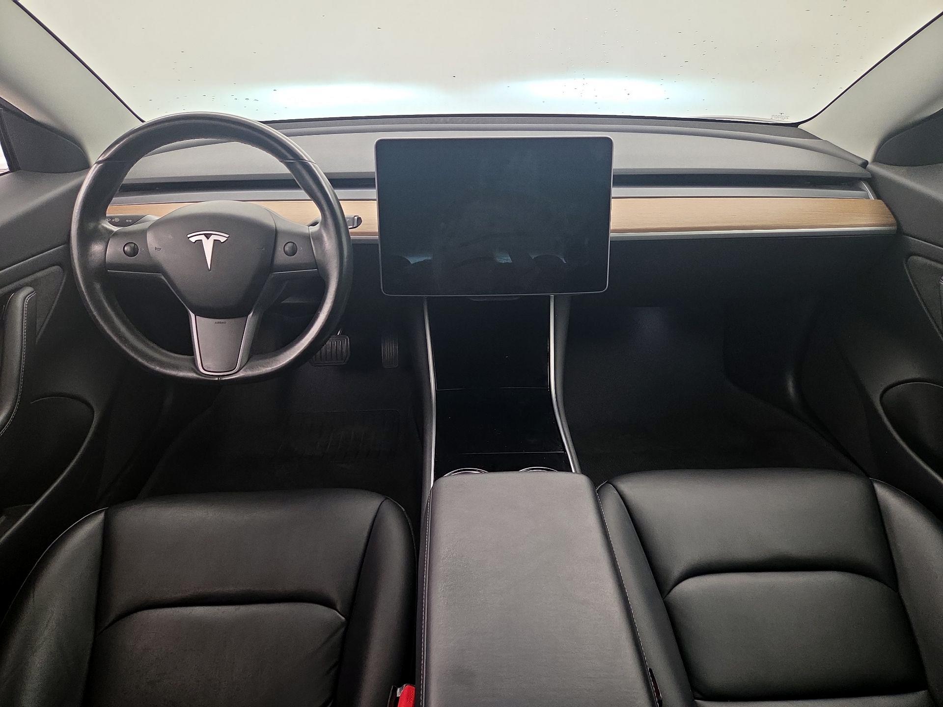 Thumbnail: 2019 Tesla Model 3 - 9