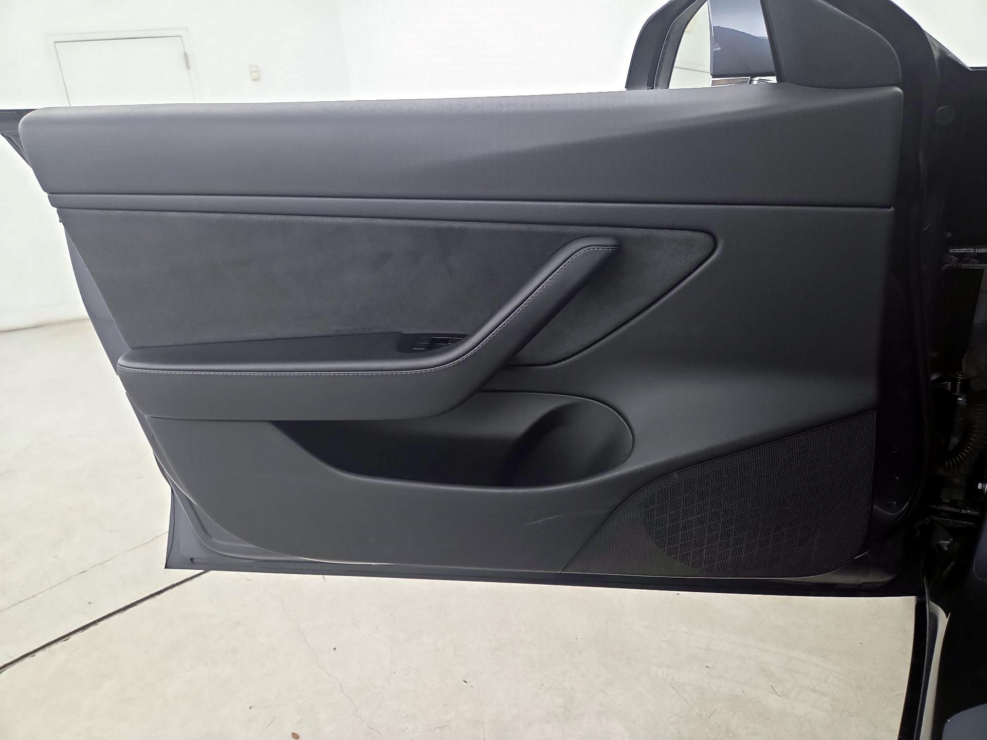 Thumbnail: 2019 Tesla Model 3 - 12