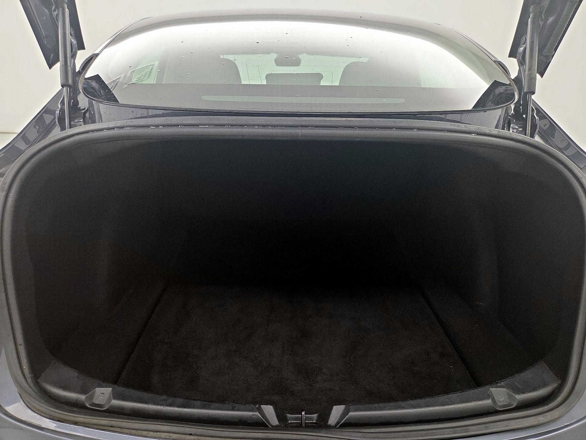 Thumbnail: 2019 Tesla Model 3 - 20