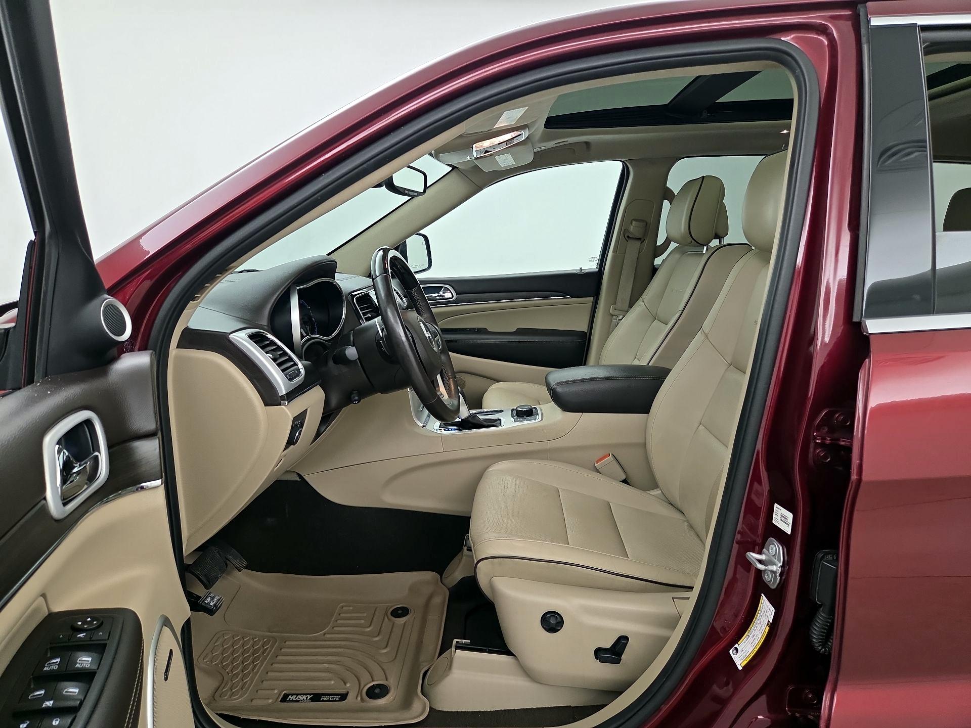 Thumbnail: 2020 Jeep Grand Cherokee - 11