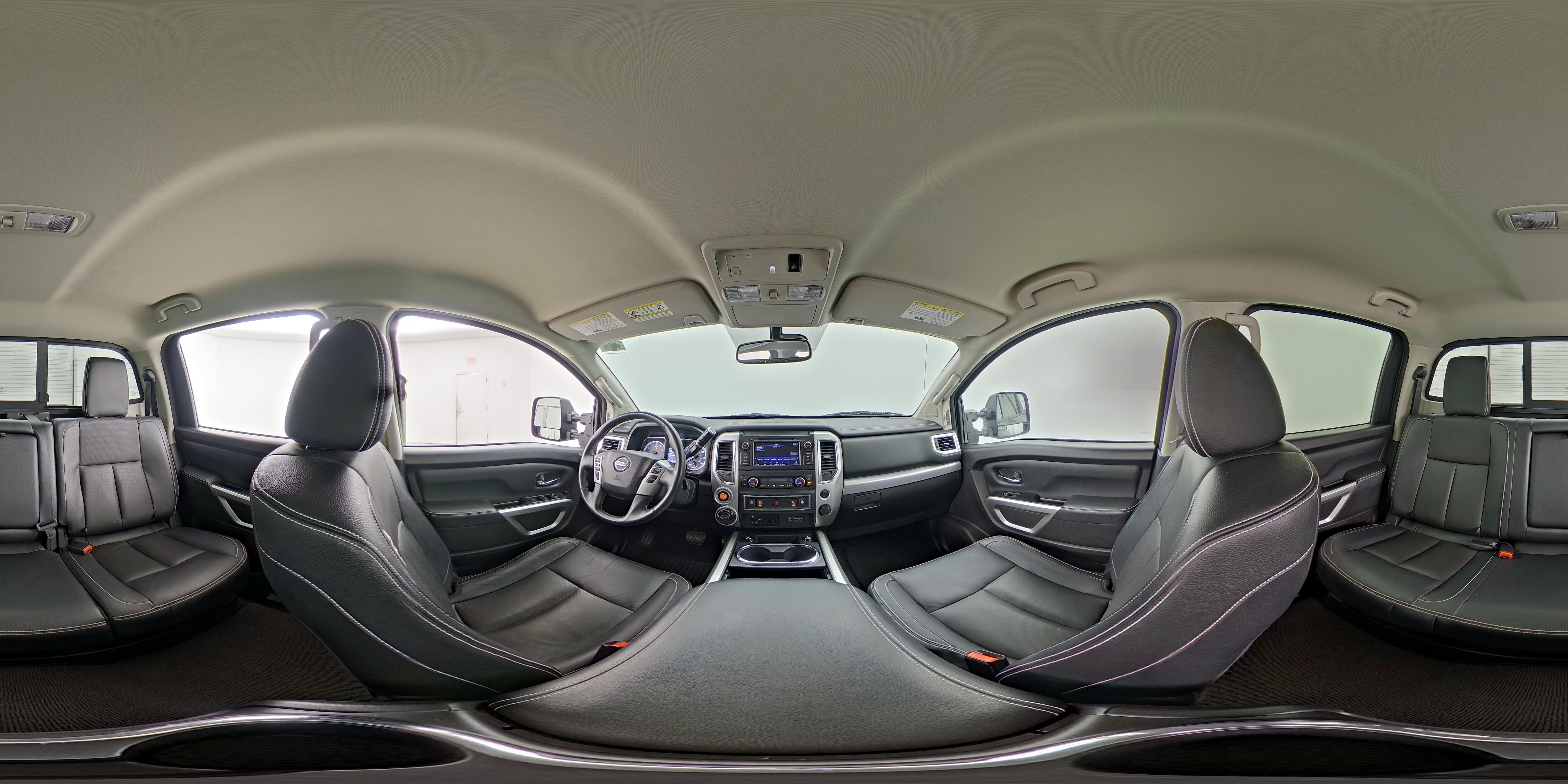 2019 Nissan Titan PRO-4X - Photo 26