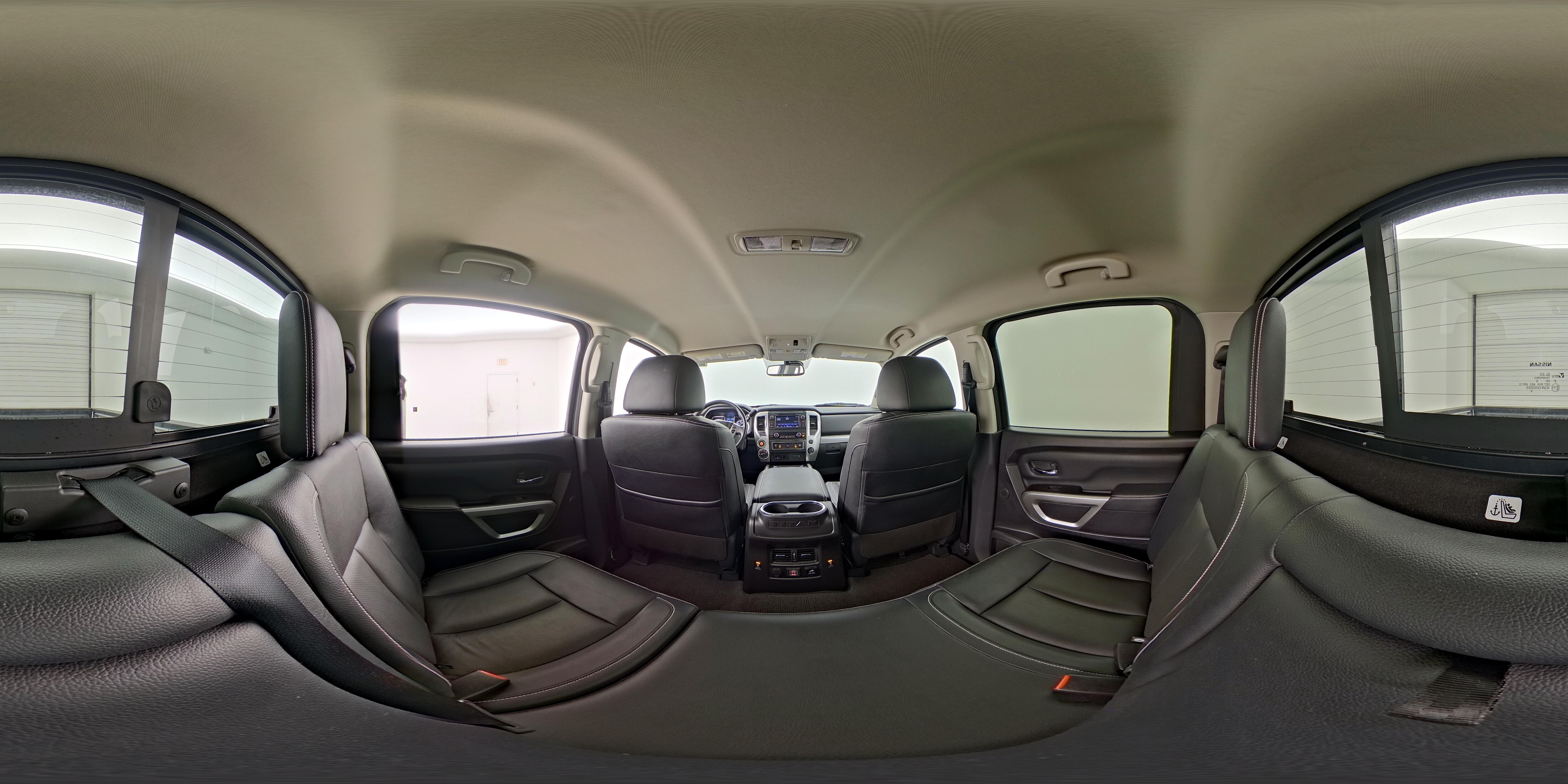 2019 Nissan Titan PRO-4X - Photo 27