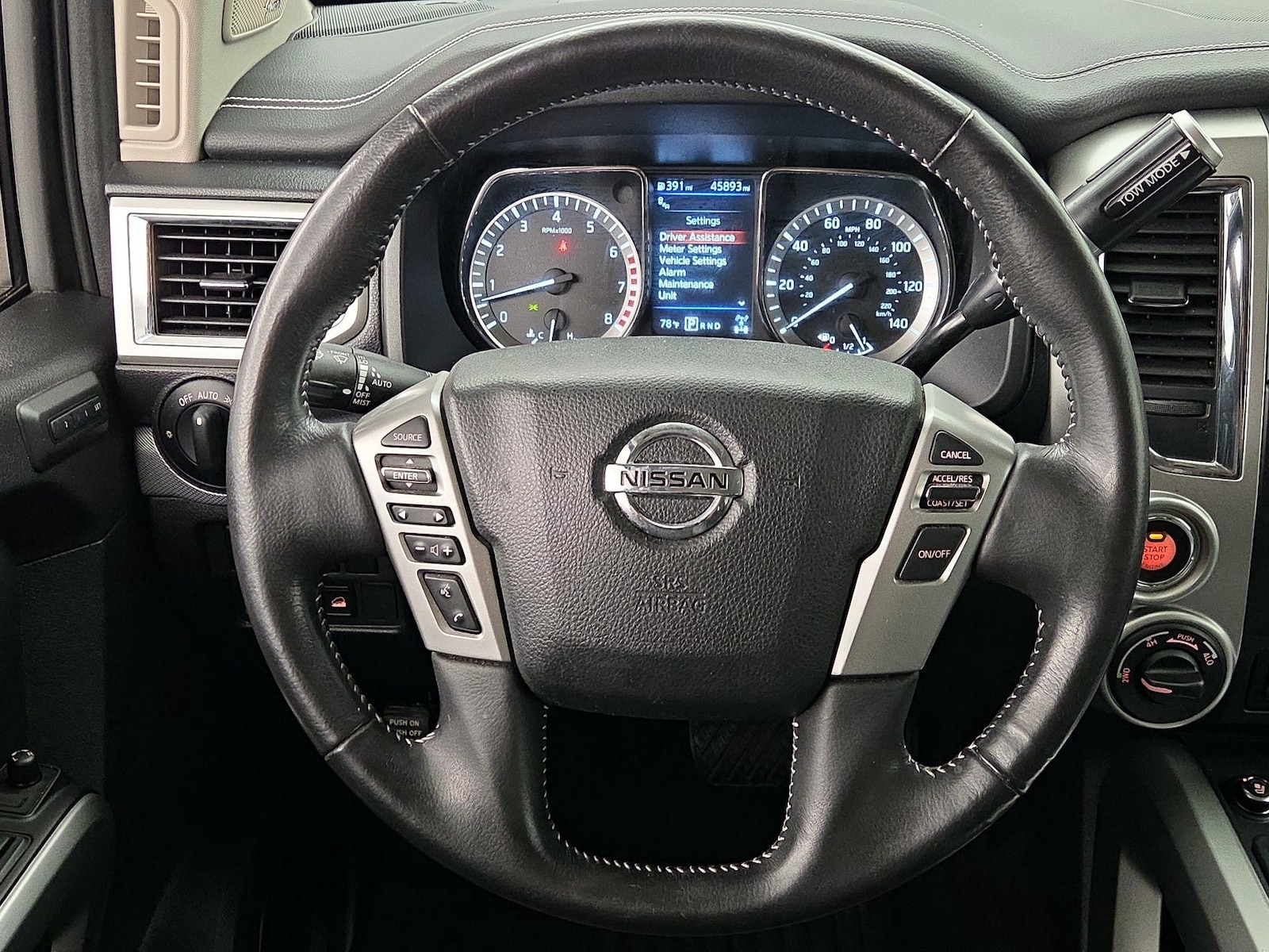 2019 Nissan Titan PRO-4X - Photo 11