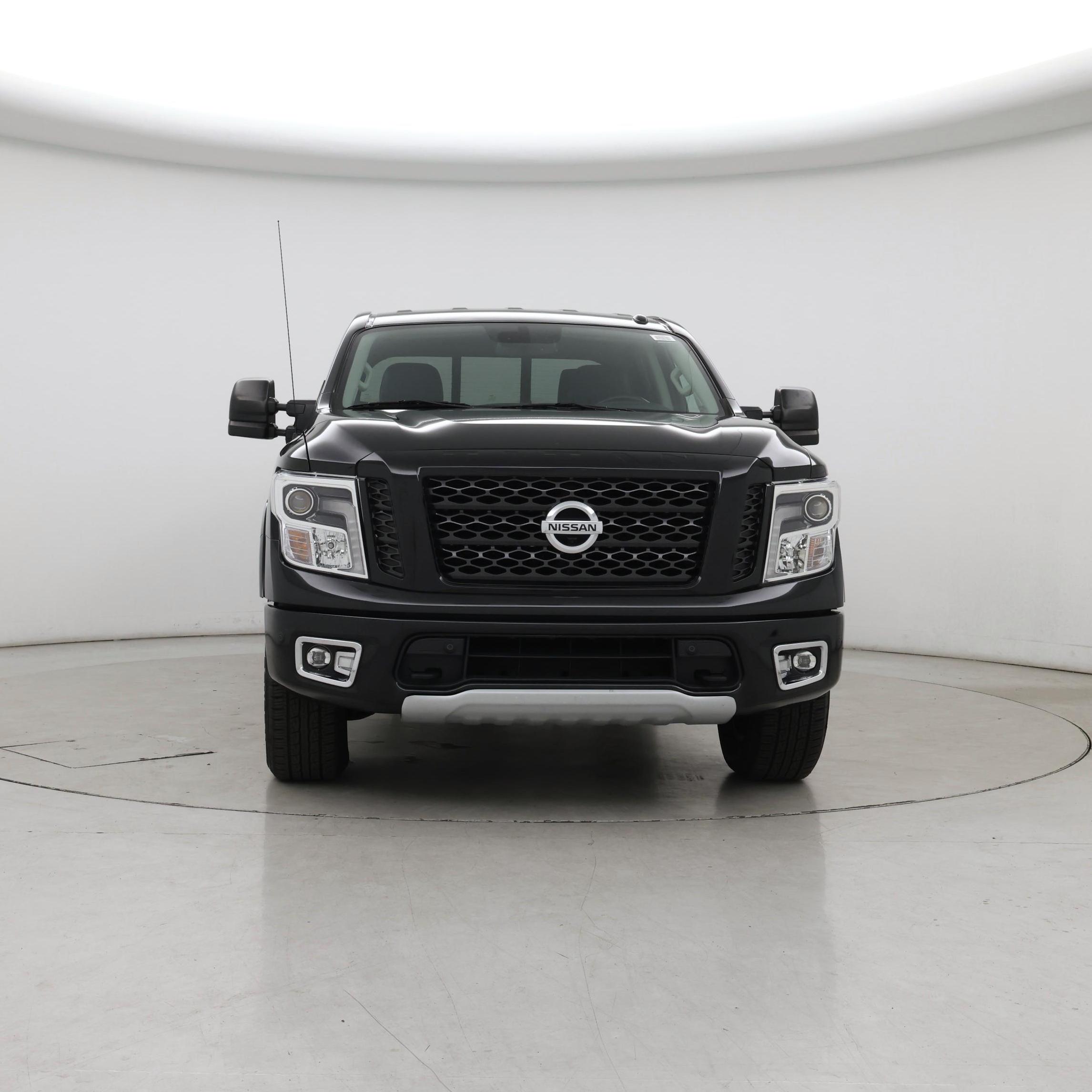 Thumbnail: 2019 Nissan Titan - 5