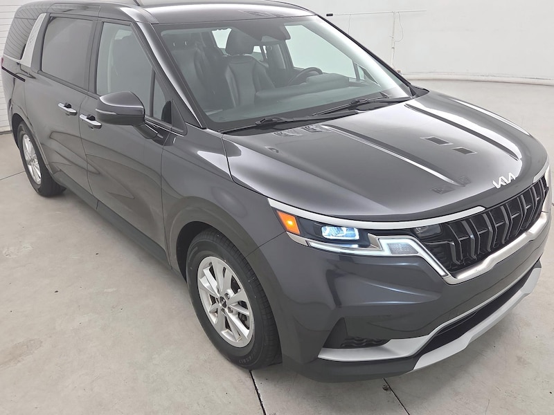 2023 Kia Carnival LX -
                  Bristol, TN