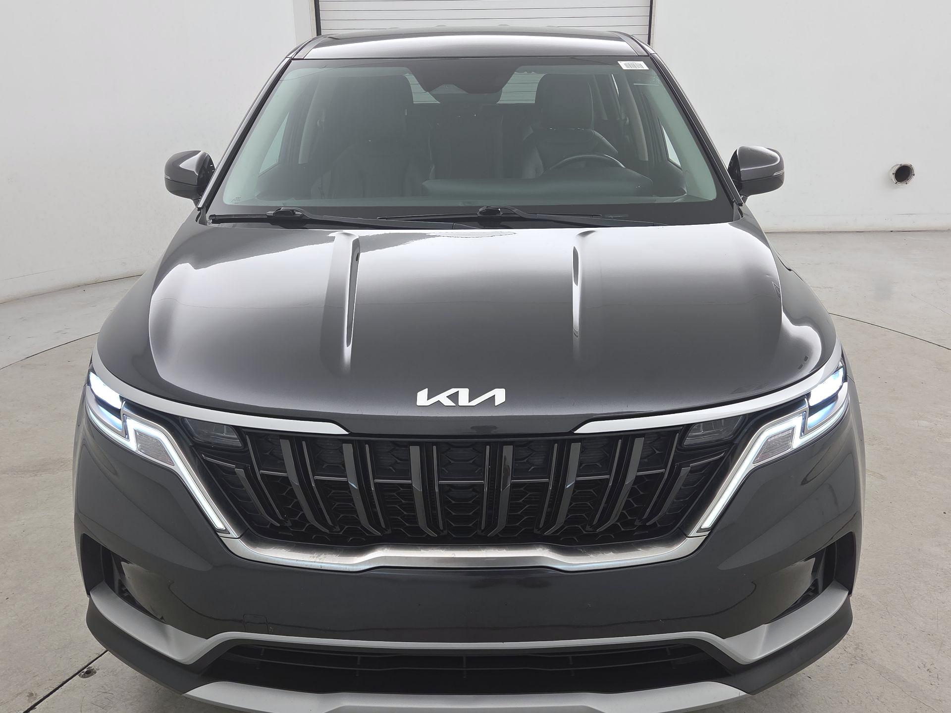 Thumbnail: 2023 Kia Carnival - 2