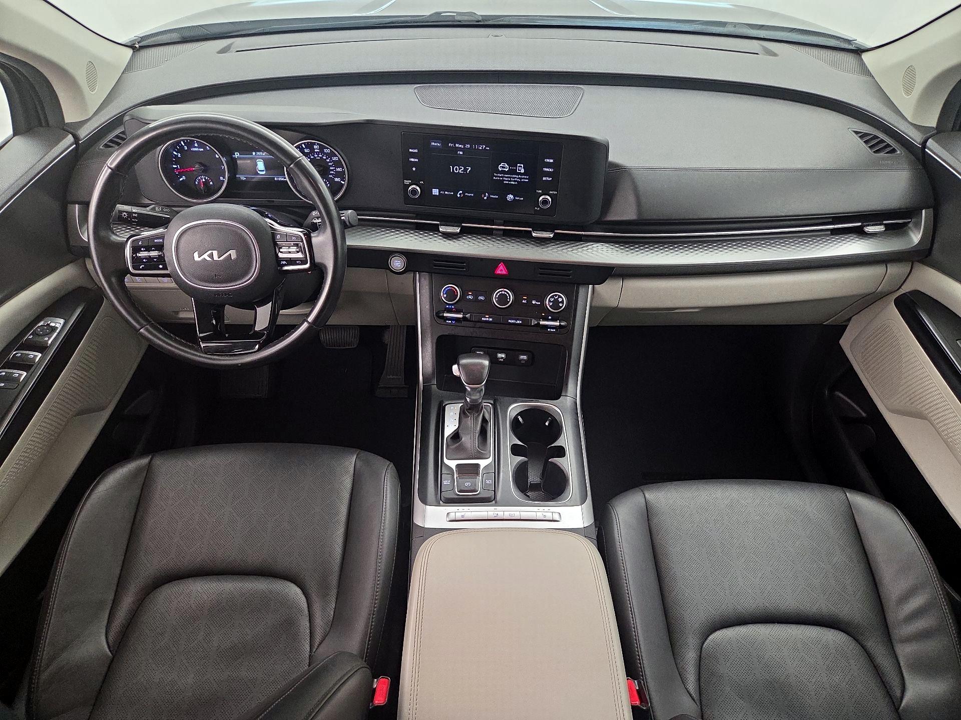 Thumbnail: 2023 Kia Carnival - 8