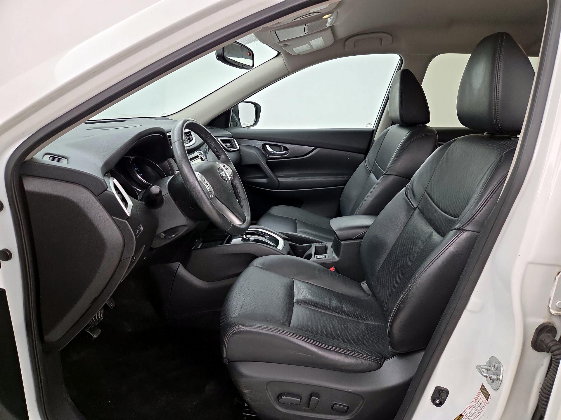Thumbnail: 2015 Nissan Rogue - 11