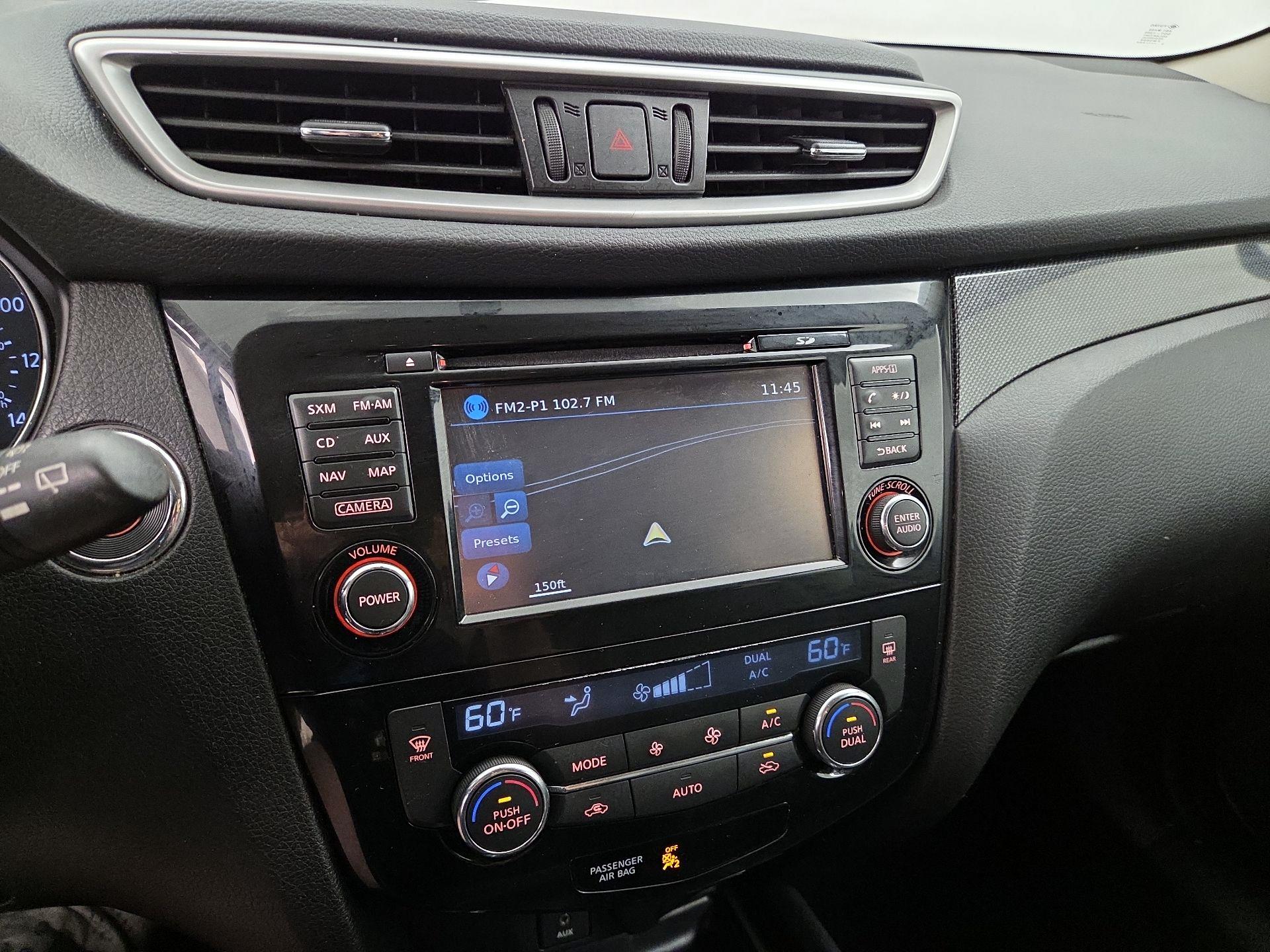 Thumbnail: 2015 Nissan Rogue - 14