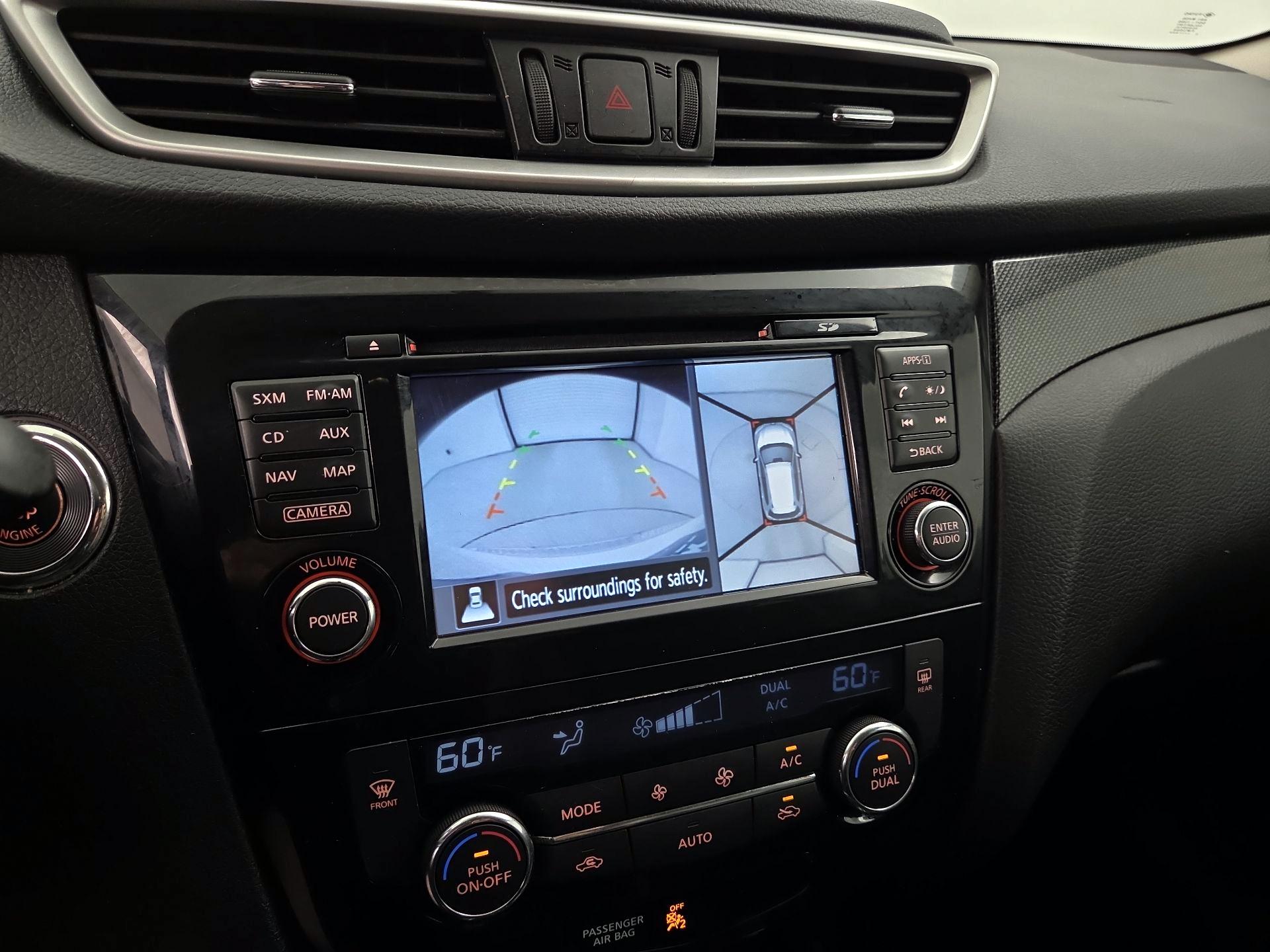 Thumbnail: 2015 Nissan Rogue - 15