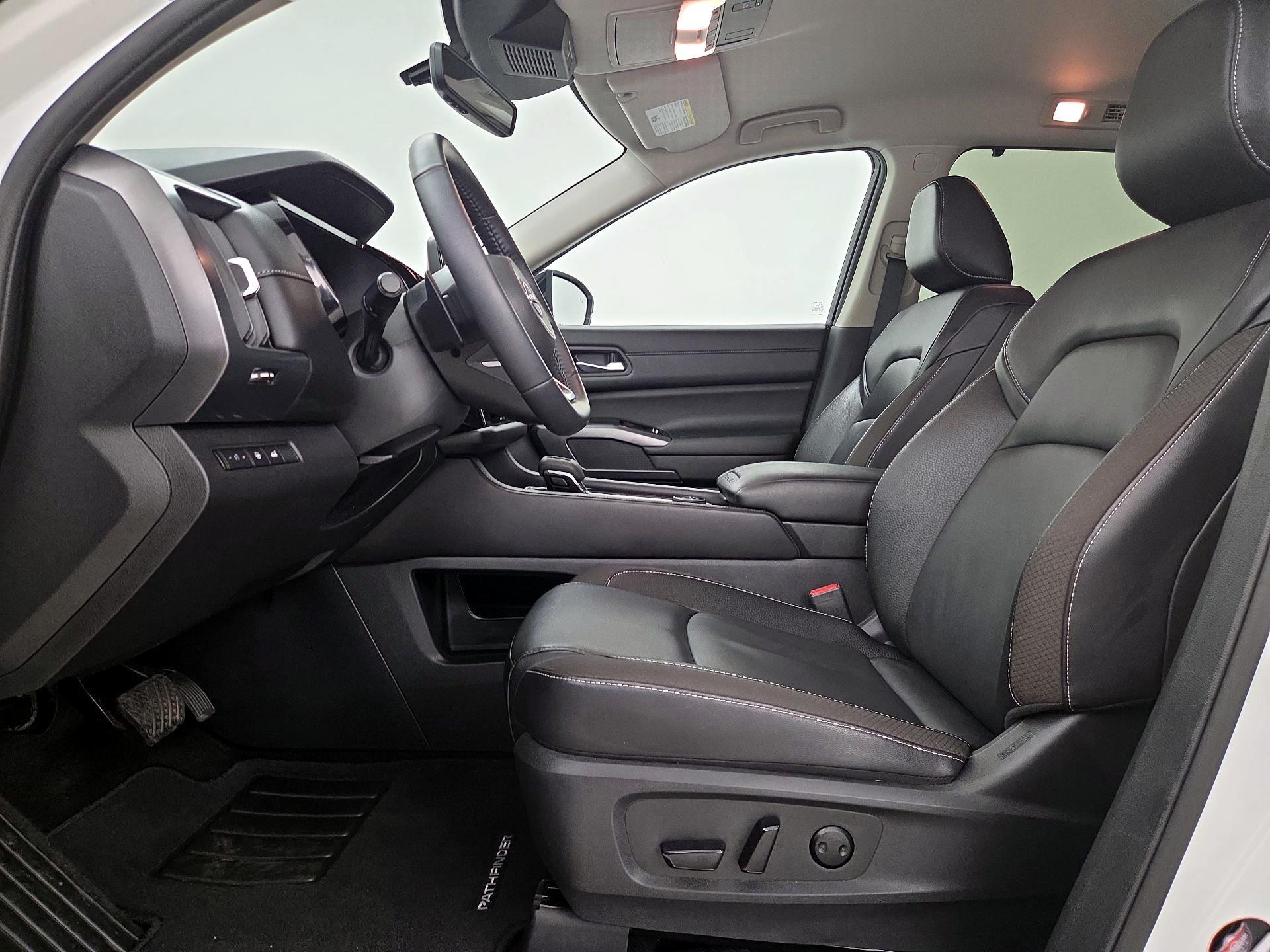 Thumbnail: 2024 Nissan Pathfinder - 11
