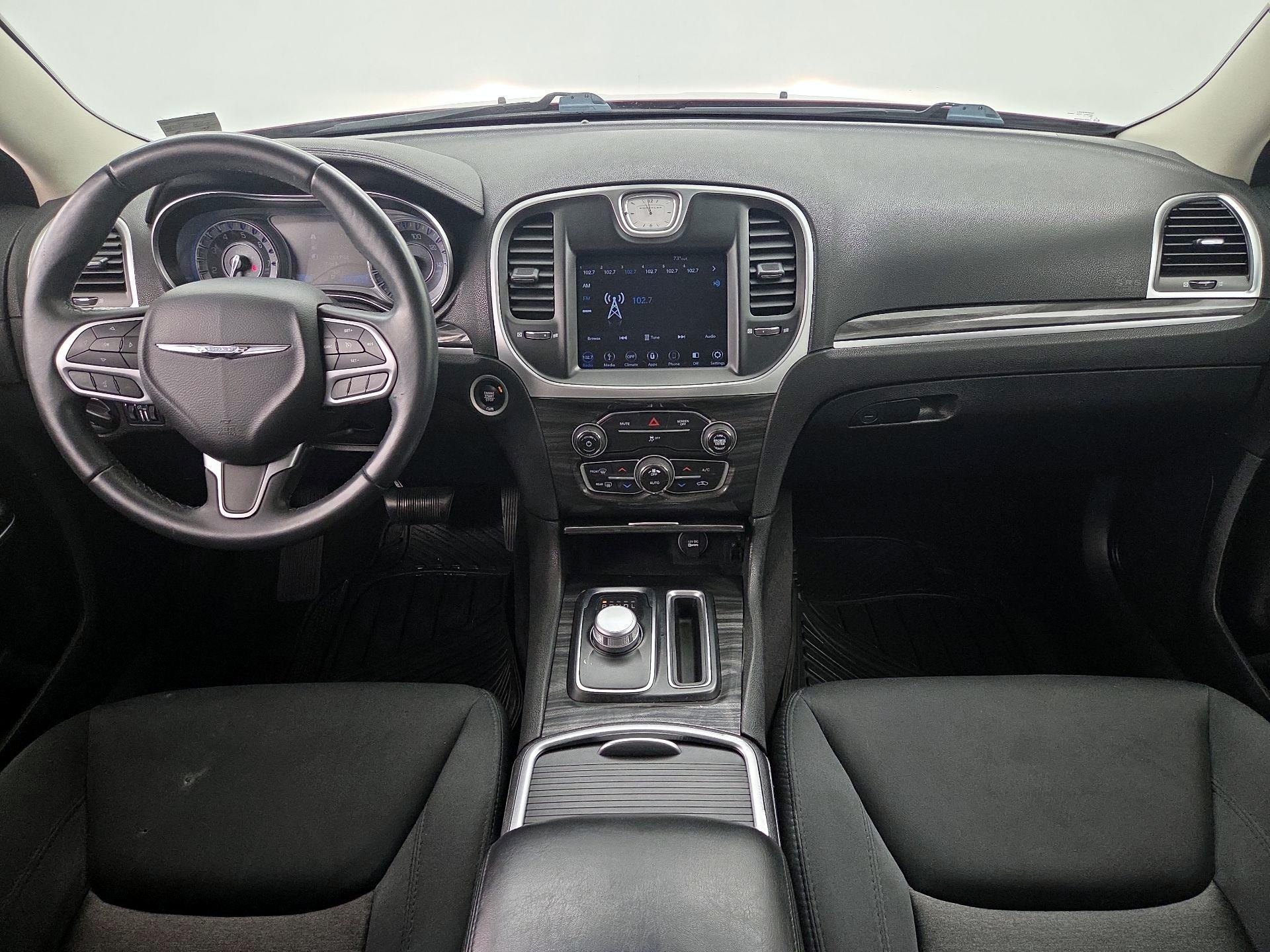 Thumbnail: 2018 Chrysler 300 - 9
