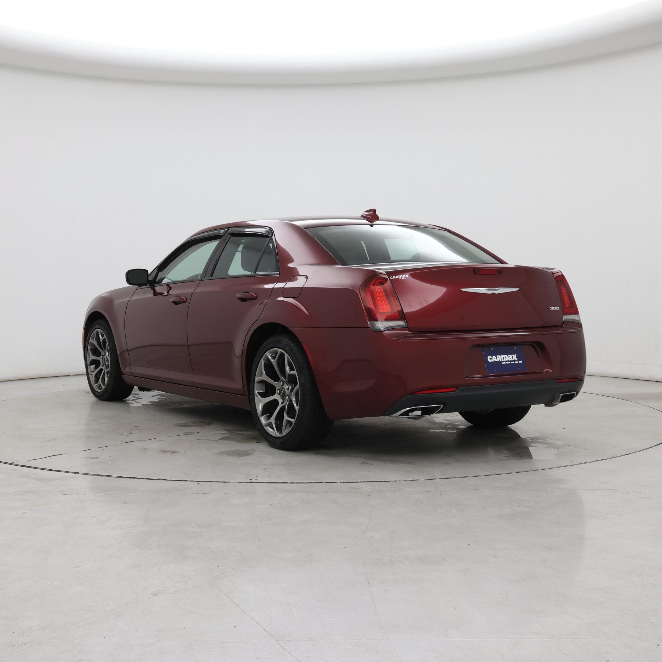 Thumbnail: 2018 Chrysler 300 - 2