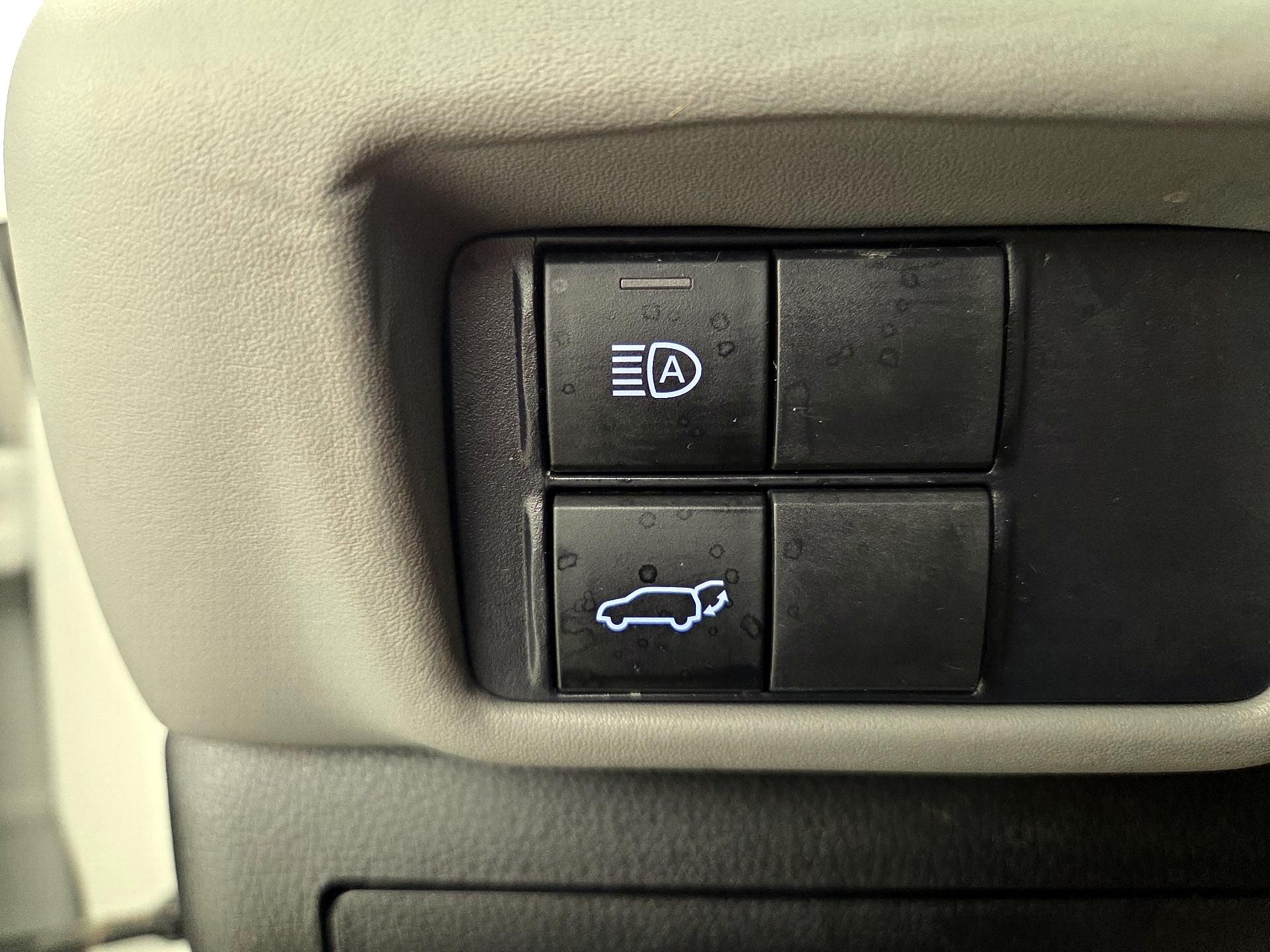 Thumbnail: 2021 Toyota Highlander - 13