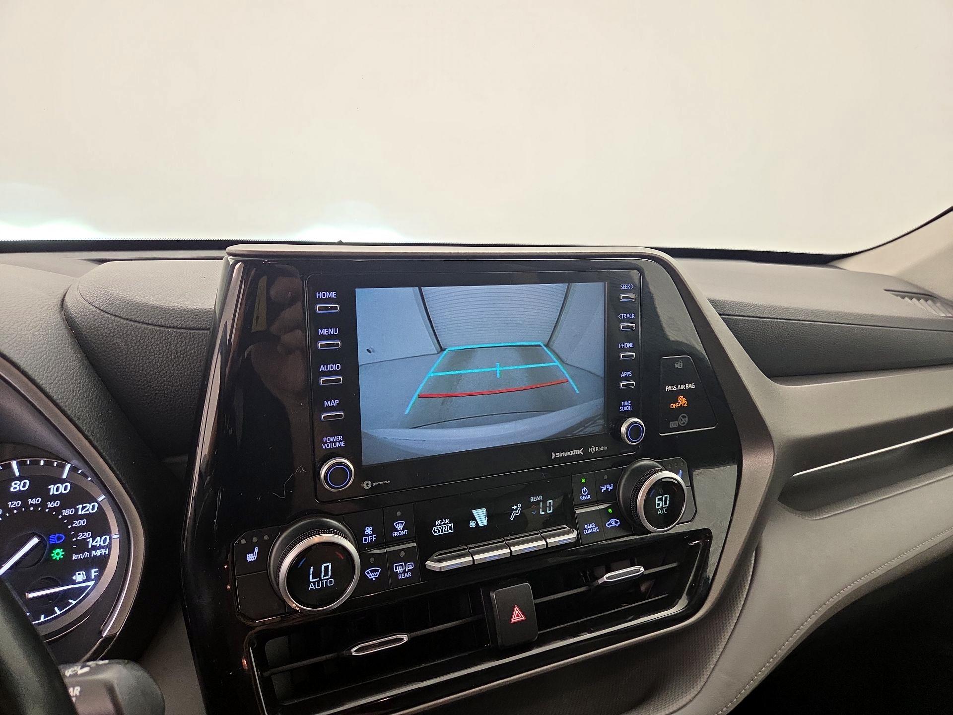 Thumbnail: 2021 Toyota Highlander - 14
