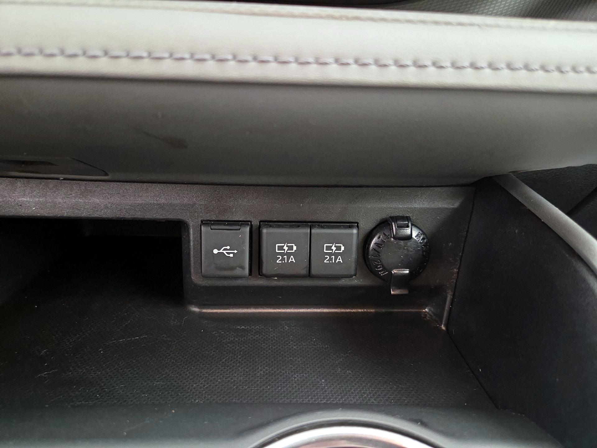 Thumbnail: 2021 Toyota Highlander - 18