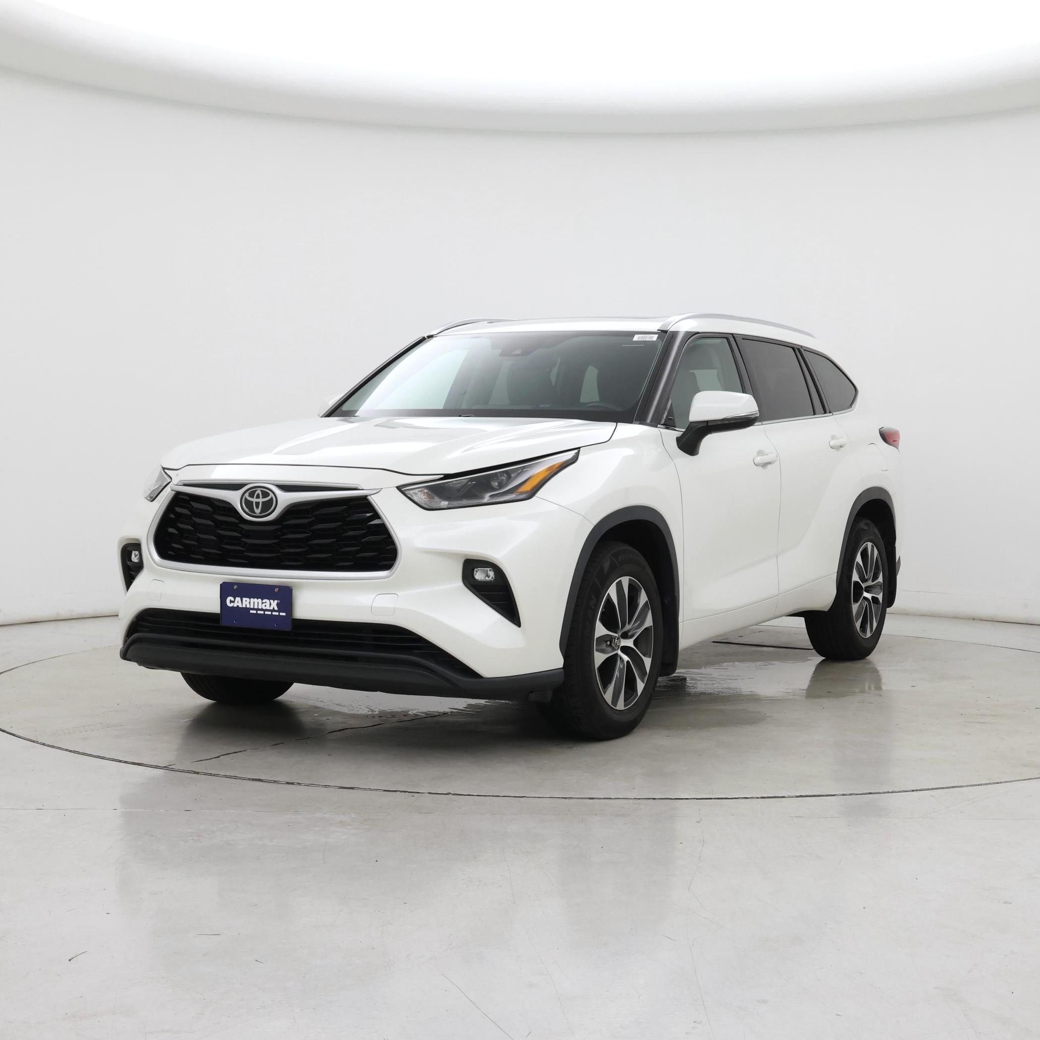 Thumbnail: 2021 Toyota Highlander - 4