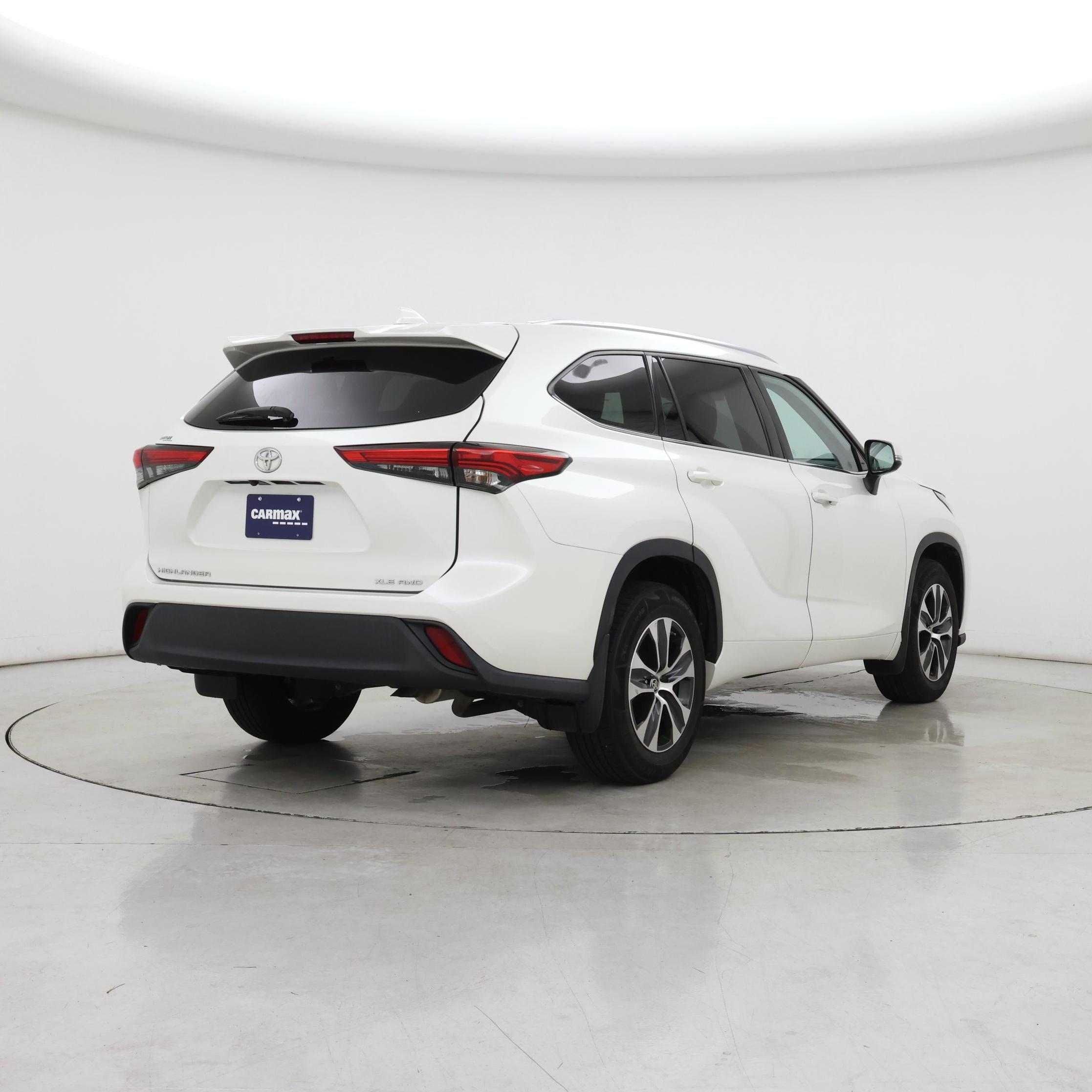 Thumbnail: 2021 Toyota Highlander - 8