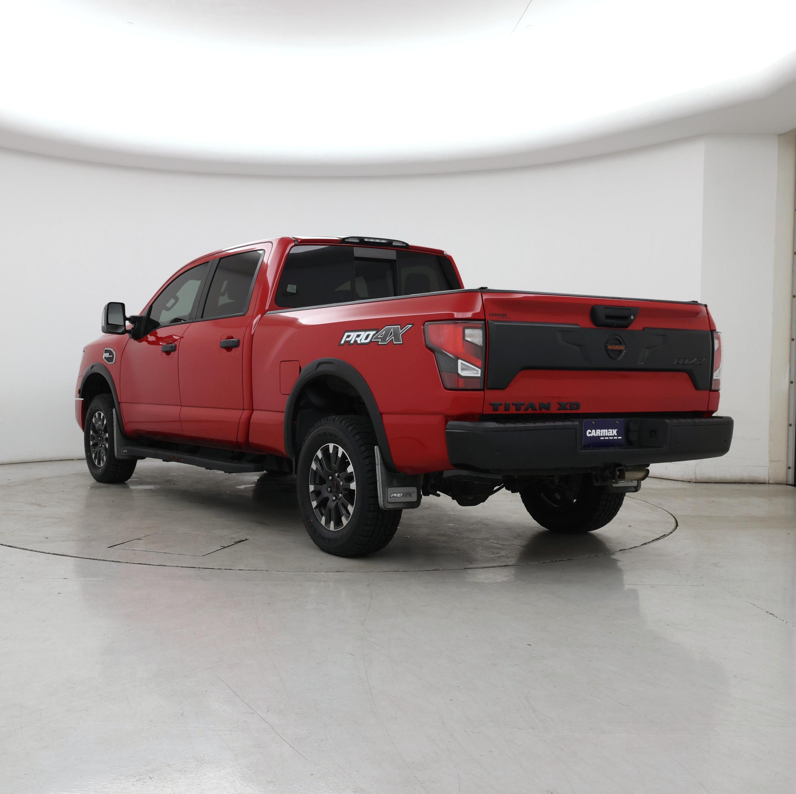 Thumbnail: 2021 Nissan Titan - 2