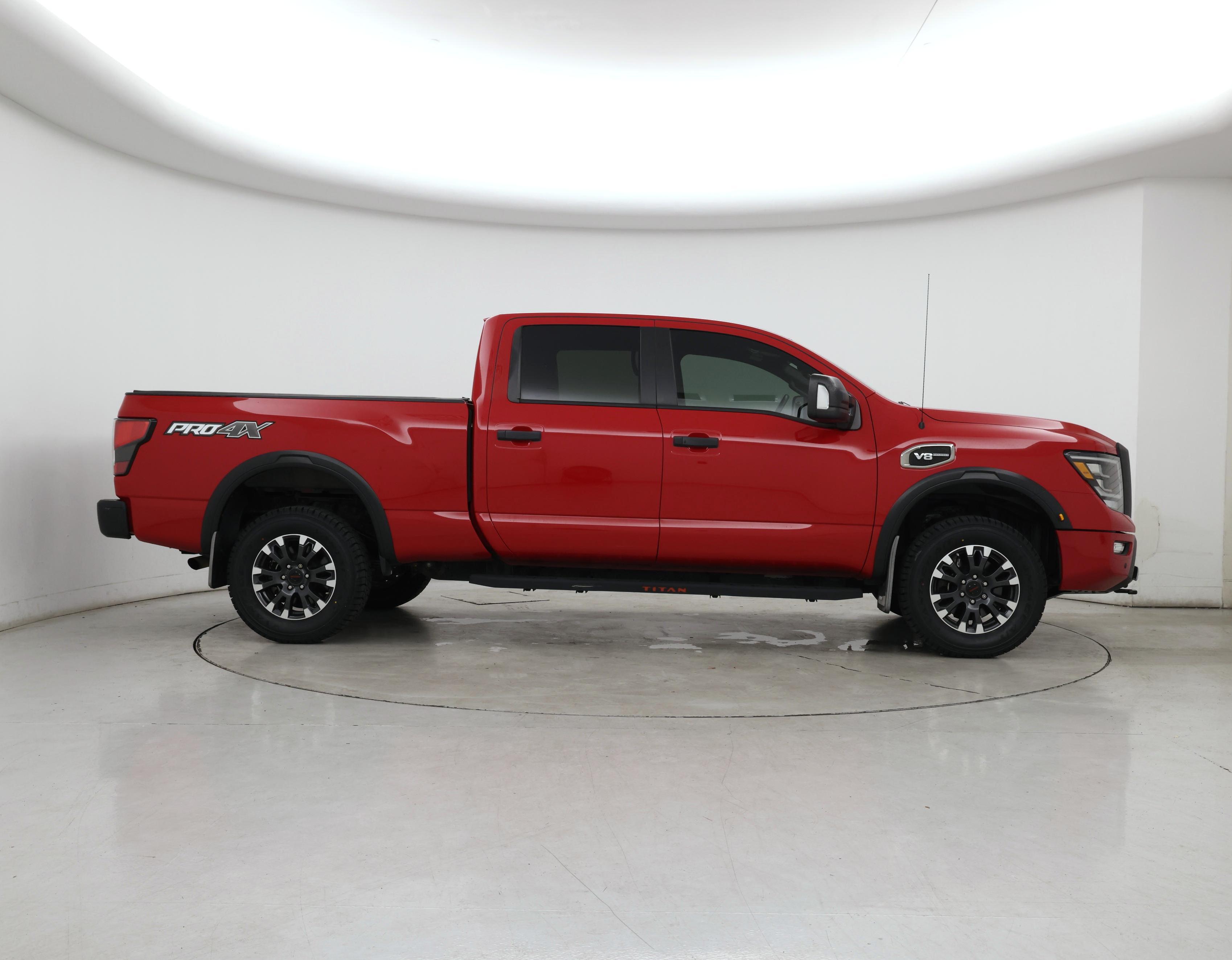 Thumbnail: 2021 Nissan Titan - 7