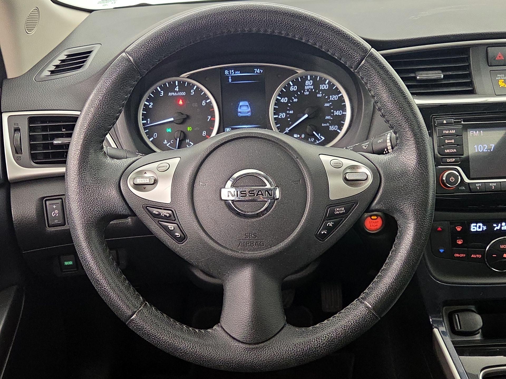 Thumbnail: 2018 Nissan Sentra - 10