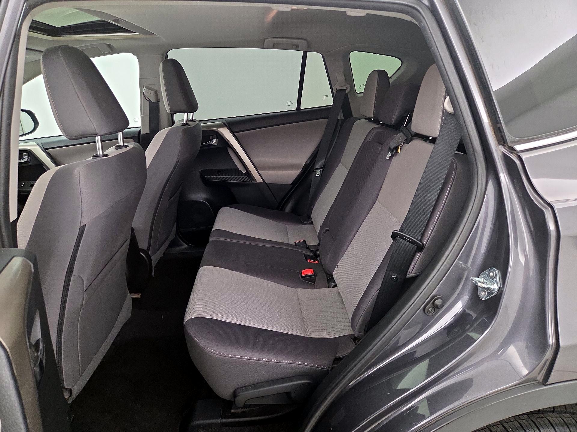 Thumbnail: 2014 Toyota RAV4 - 20