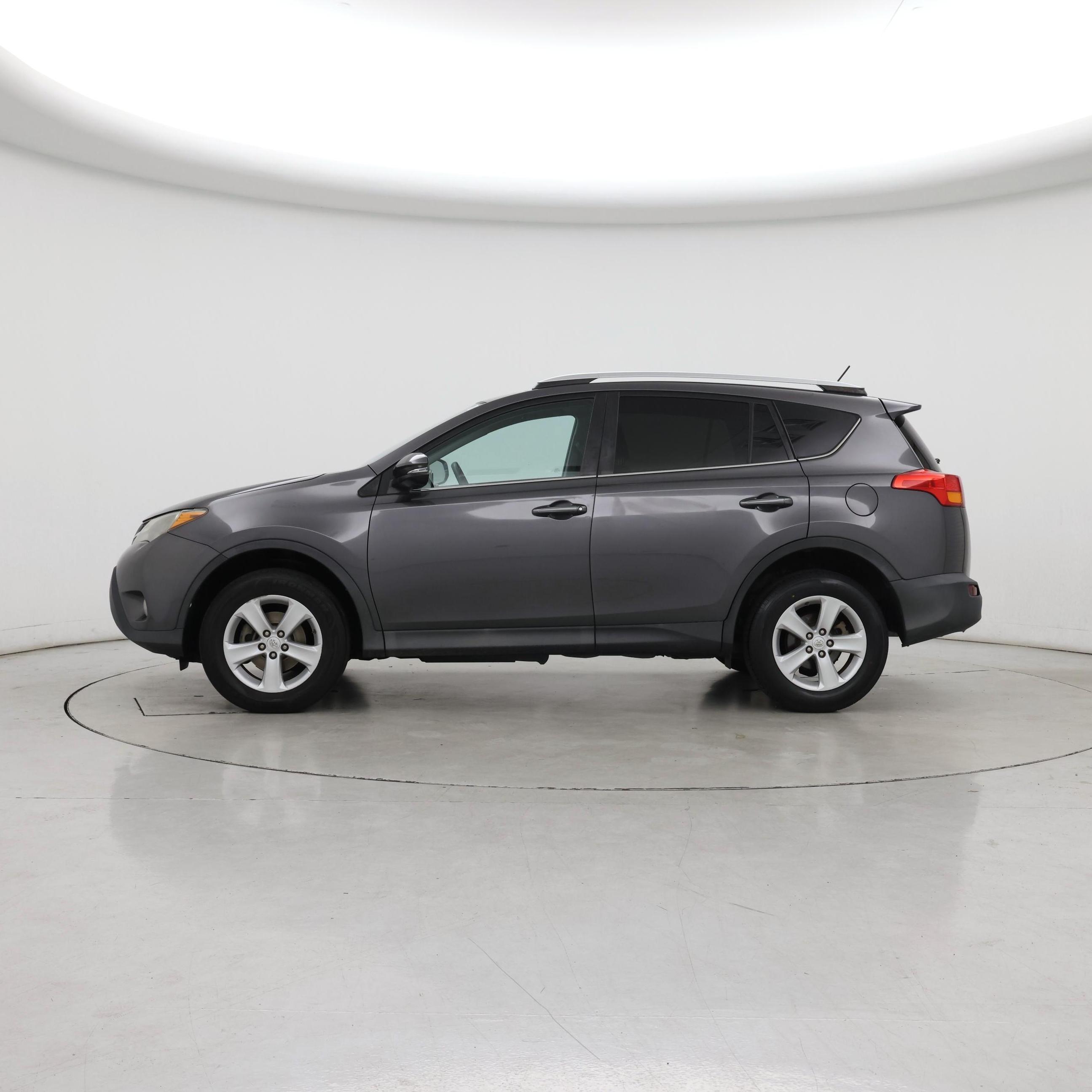 Thumbnail: 2014 Toyota RAV4 - 3