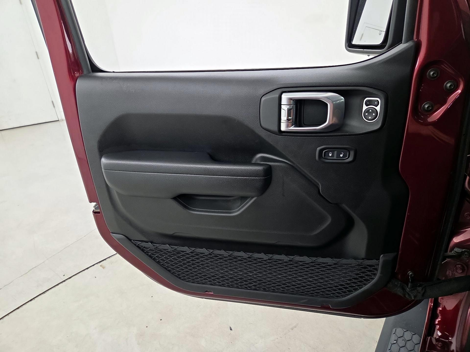 Thumbnail: 2021 Jeep Wrangler - 12