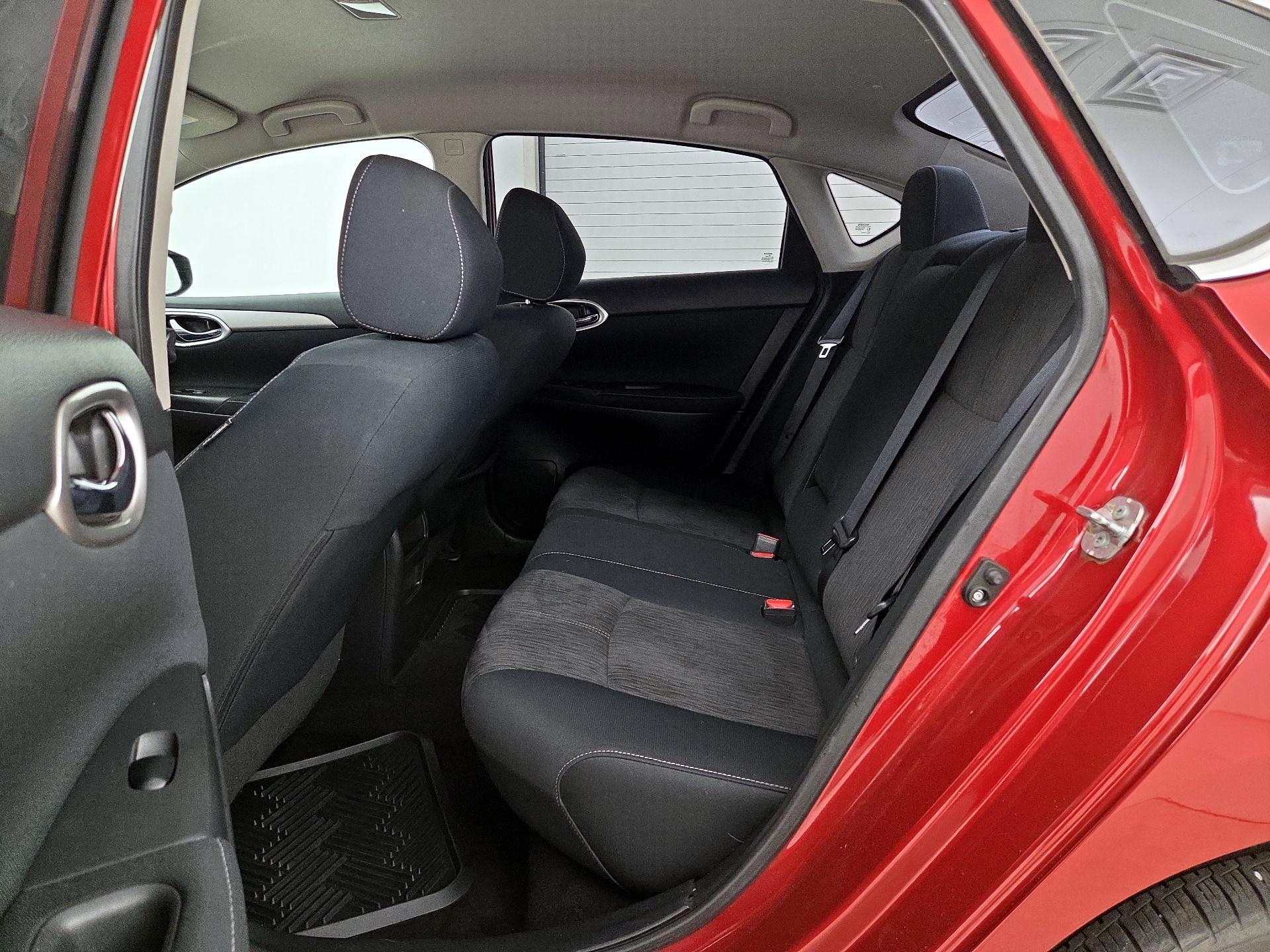 Thumbnail: 2015 Nissan Sentra - 17