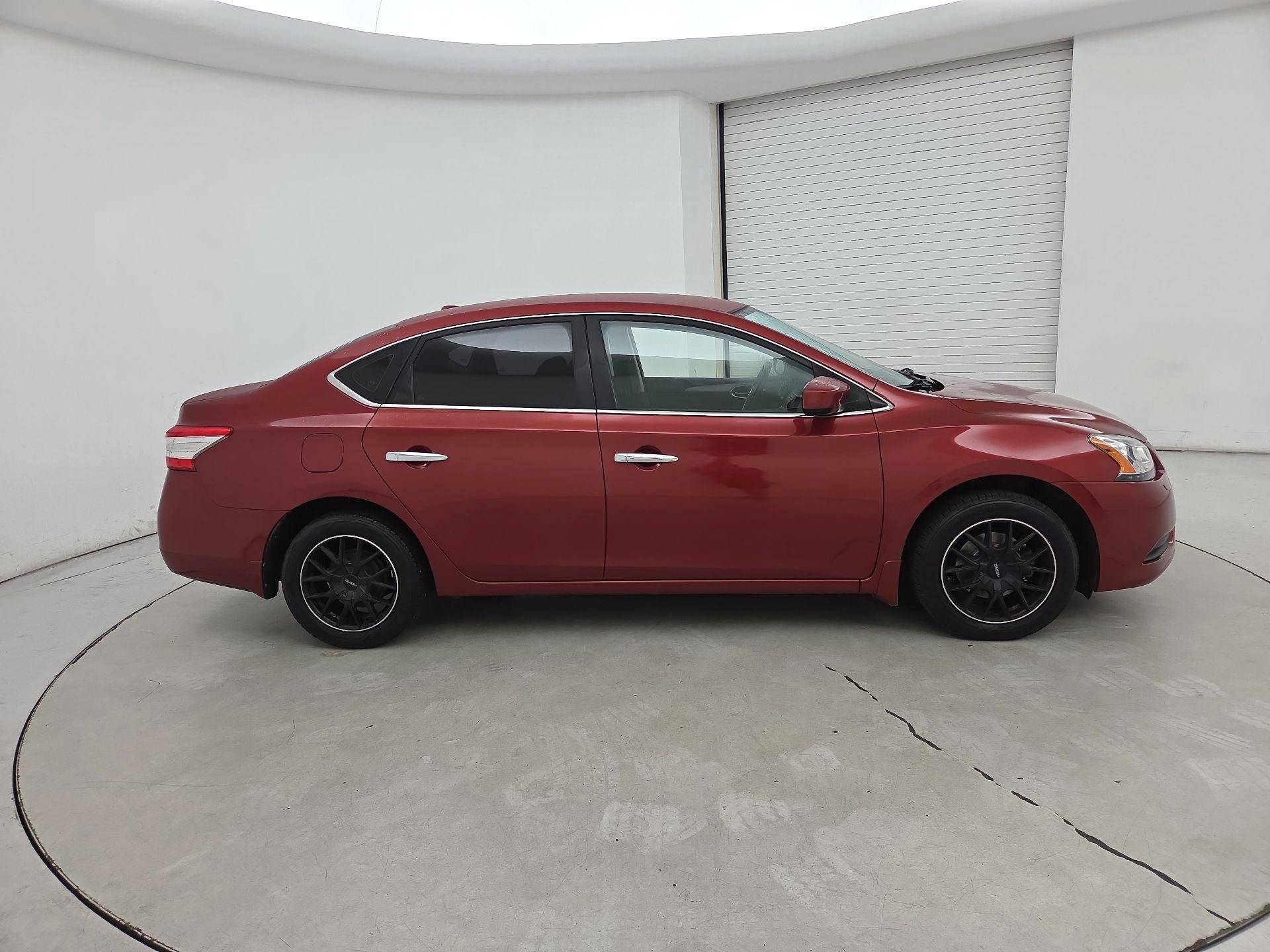 Thumbnail: 2015 Nissan Sentra - 4