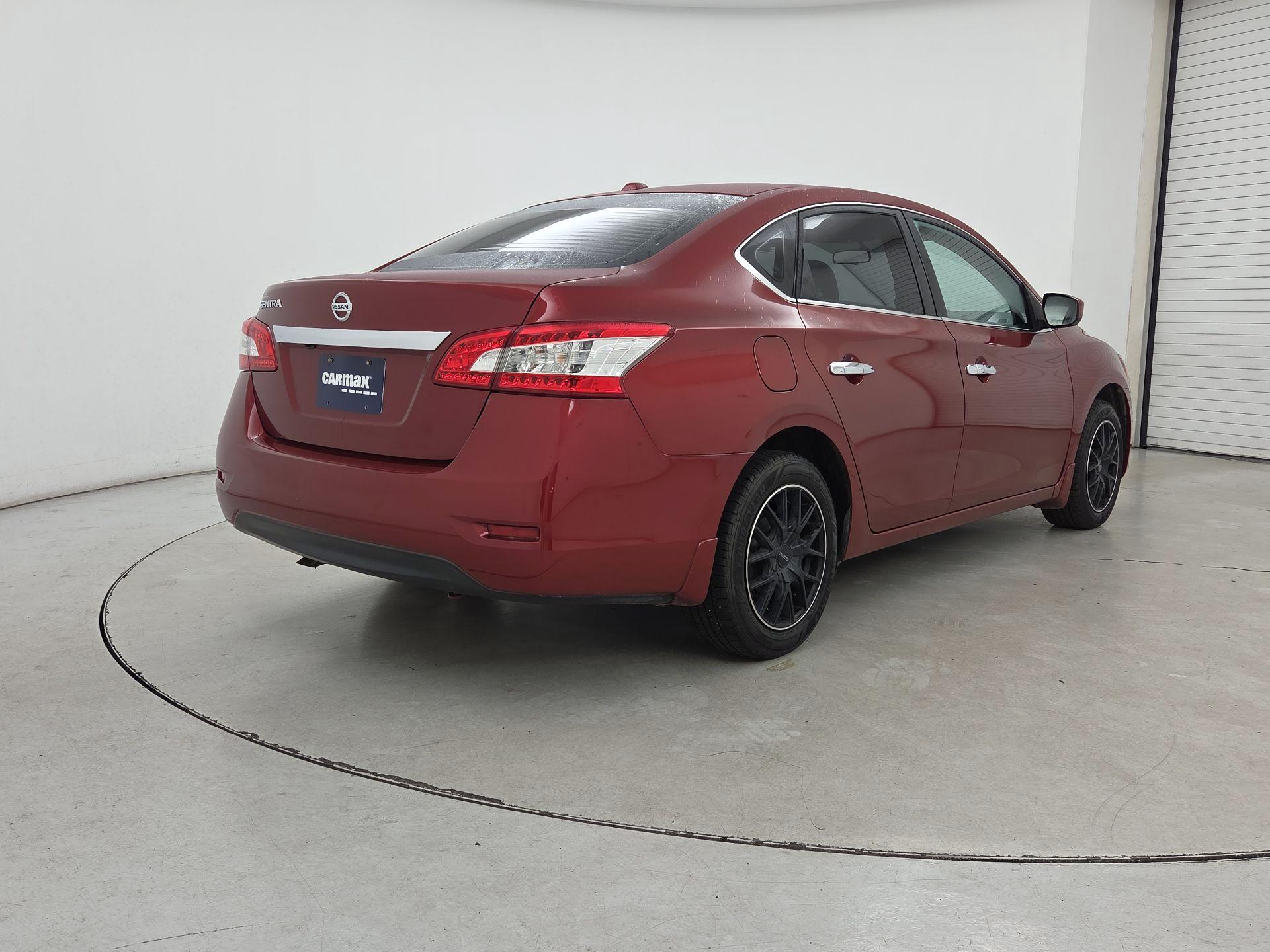 Thumbnail: 2015 Nissan Sentra - 5