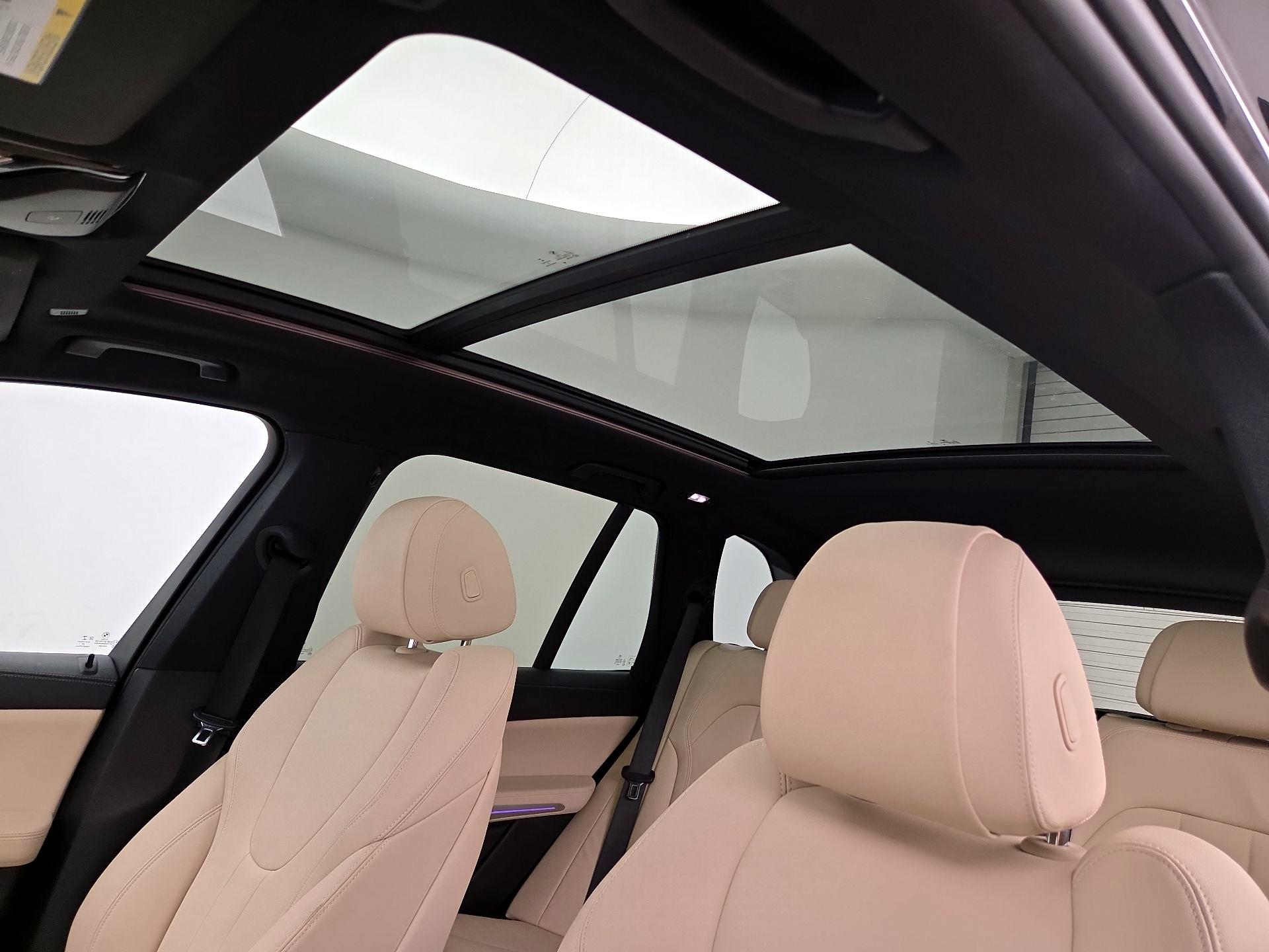 Thumbnail: 2021 BMW X5 - 20