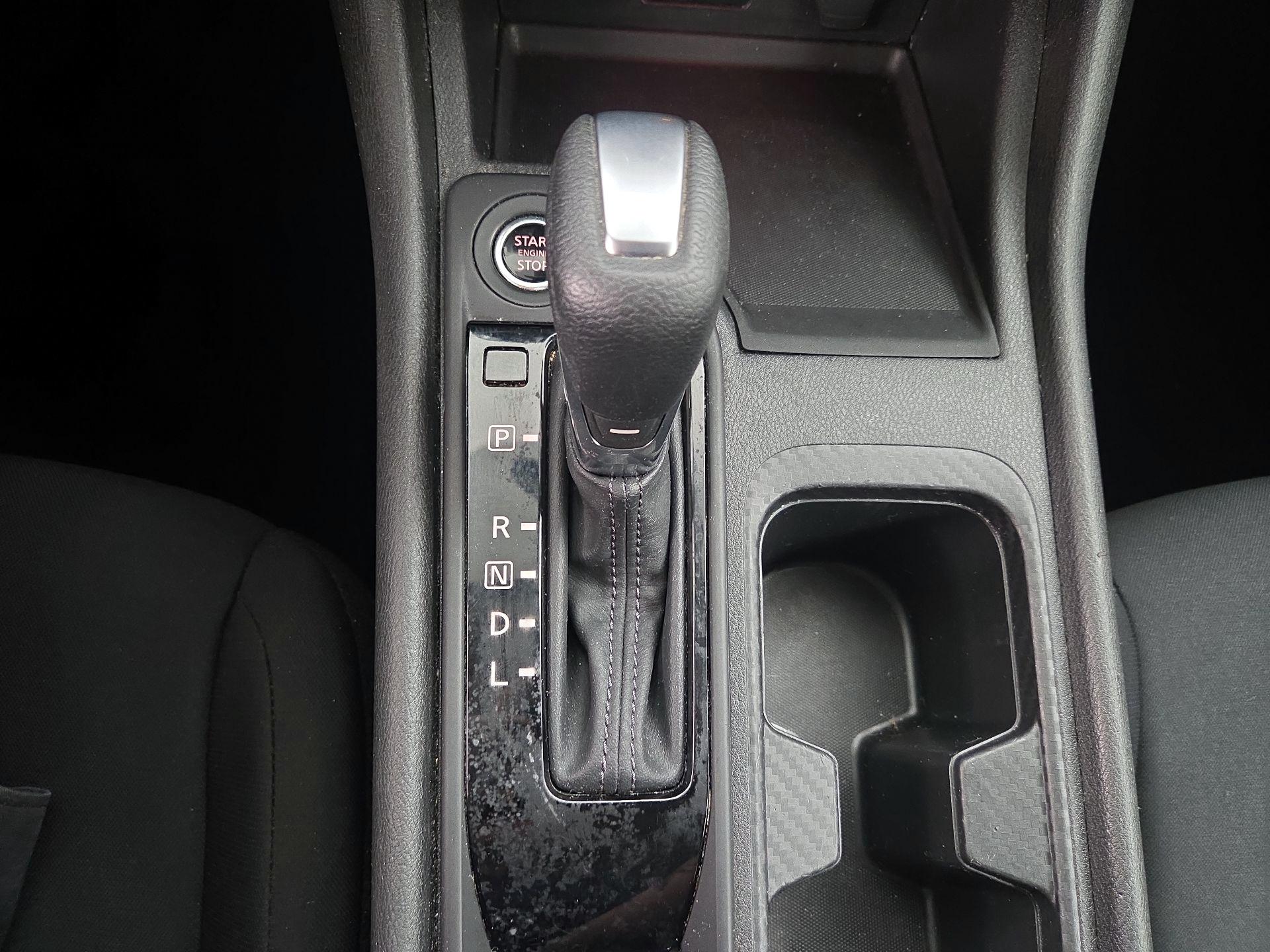 Thumbnail: 2021 Nissan Sentra - 17