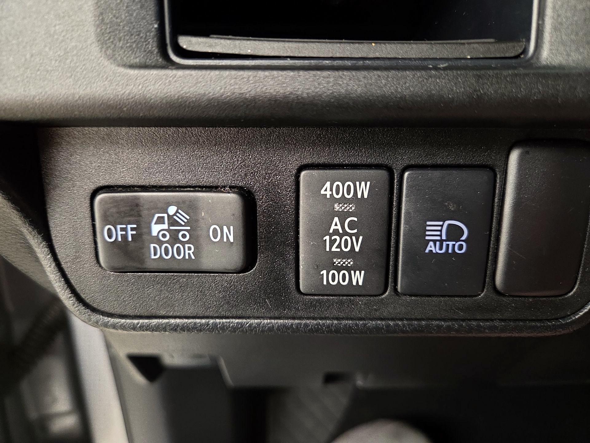 Thumbnail: 2019 Toyota Tacoma - 13