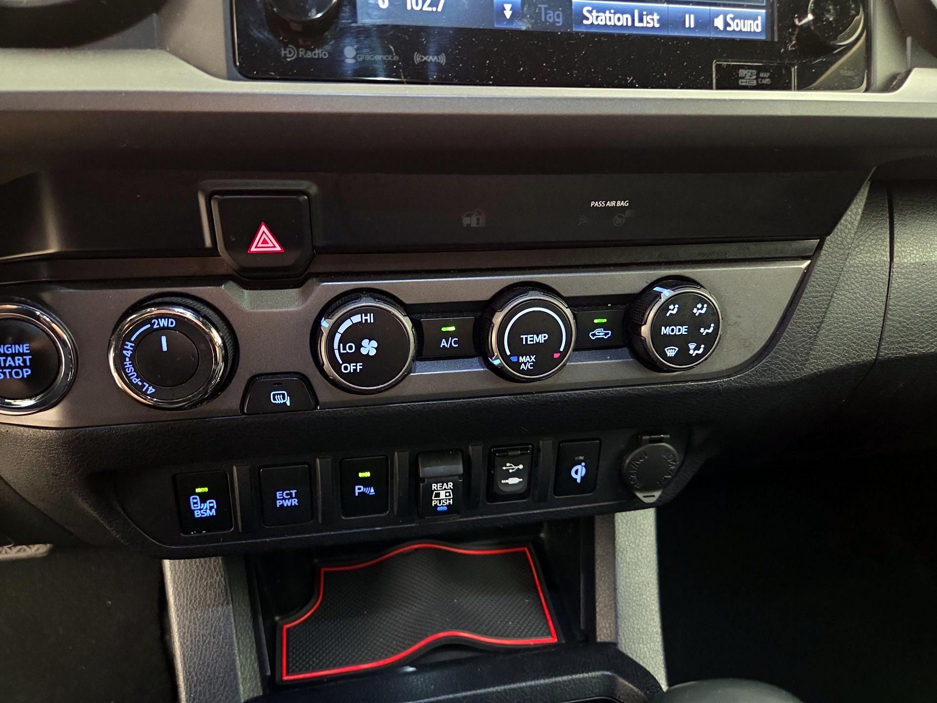 Thumbnail: 2019 Toyota Tacoma - 17